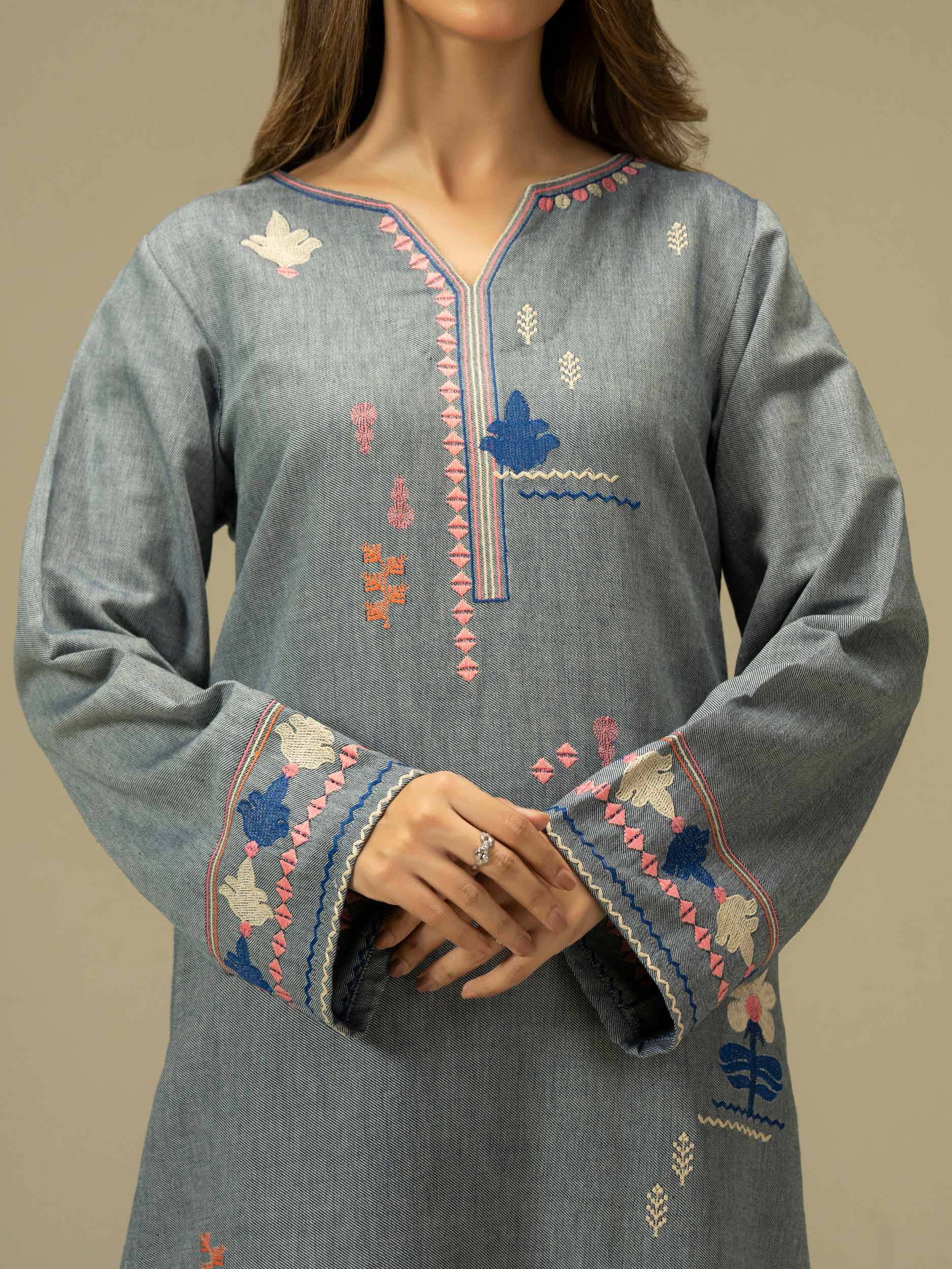 2 Piece  Yarn Dyed Suit-Embroidered (Pret) - Image 6