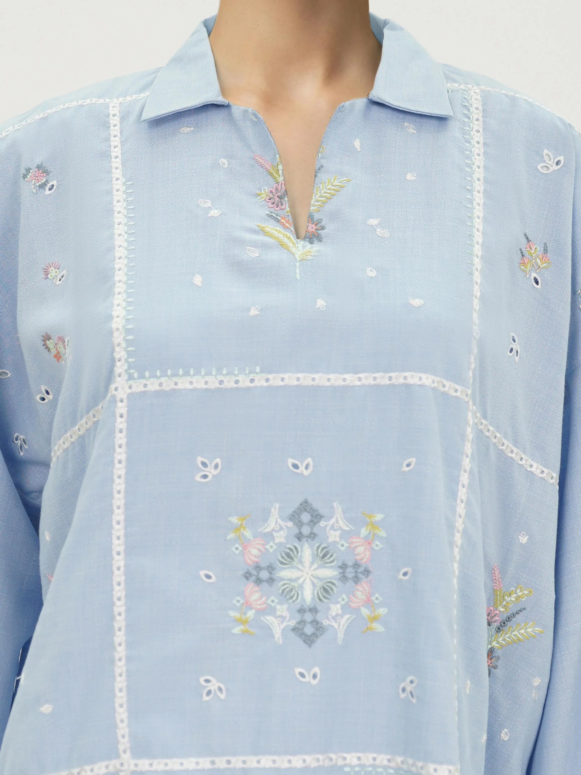 Yarn Dyed Kurti- Embroidered (Pret) - Image 4