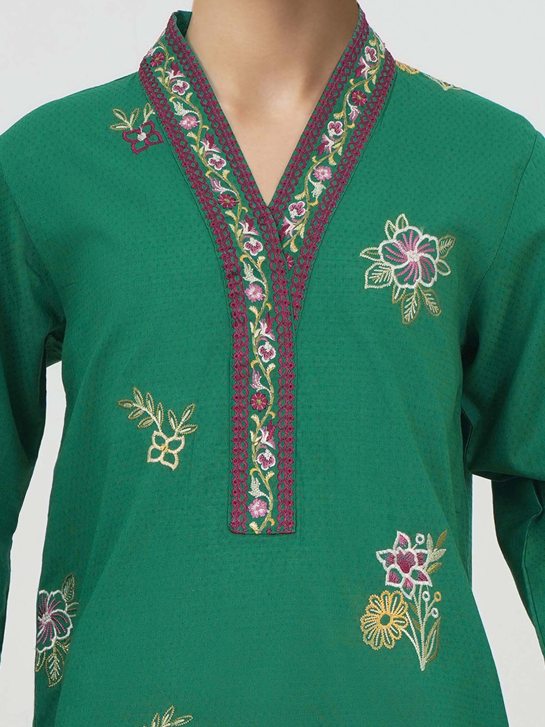 2 Piece Lawn Texture Suit- Embroidered (Pret) - Image 4