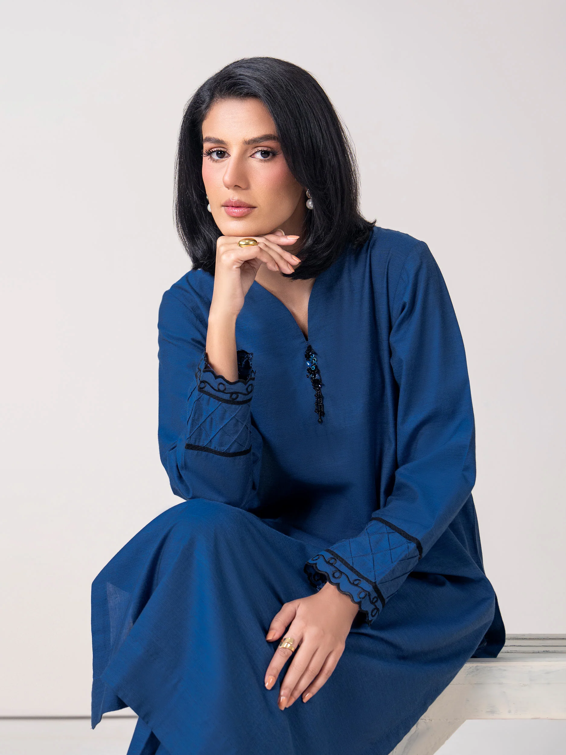 2-Piece Yarn Dyed Suit- Embroidered (Pret) - Image 5