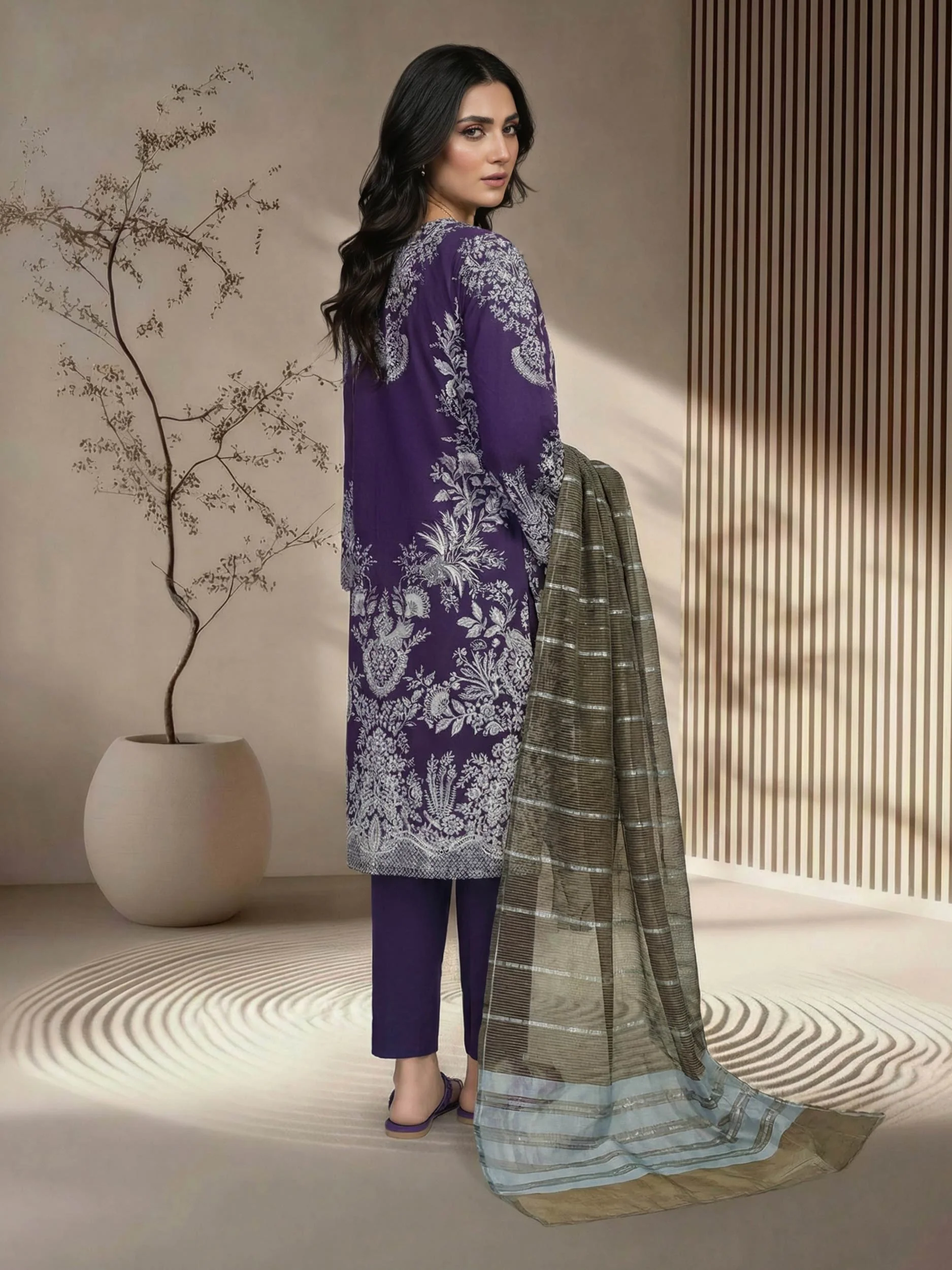 3 Piece Lawn Suit- Embroidered (Pret) - Image 4
