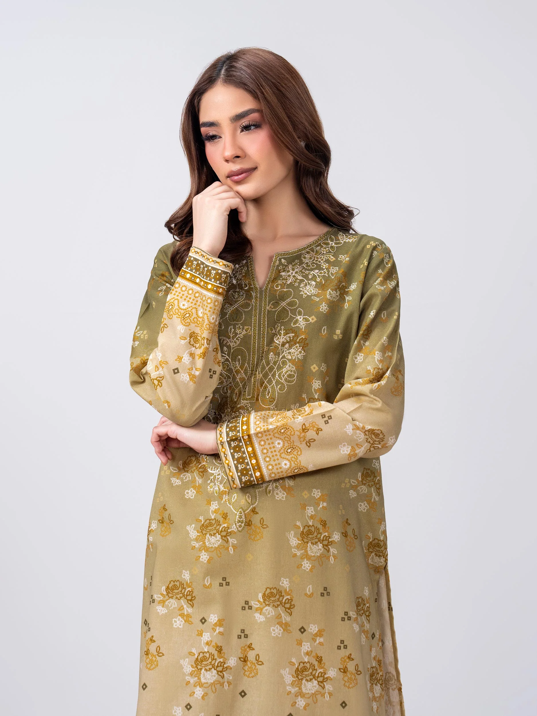 2 Piece Khaddar Suit- Embroidered (Pret) - Image 6