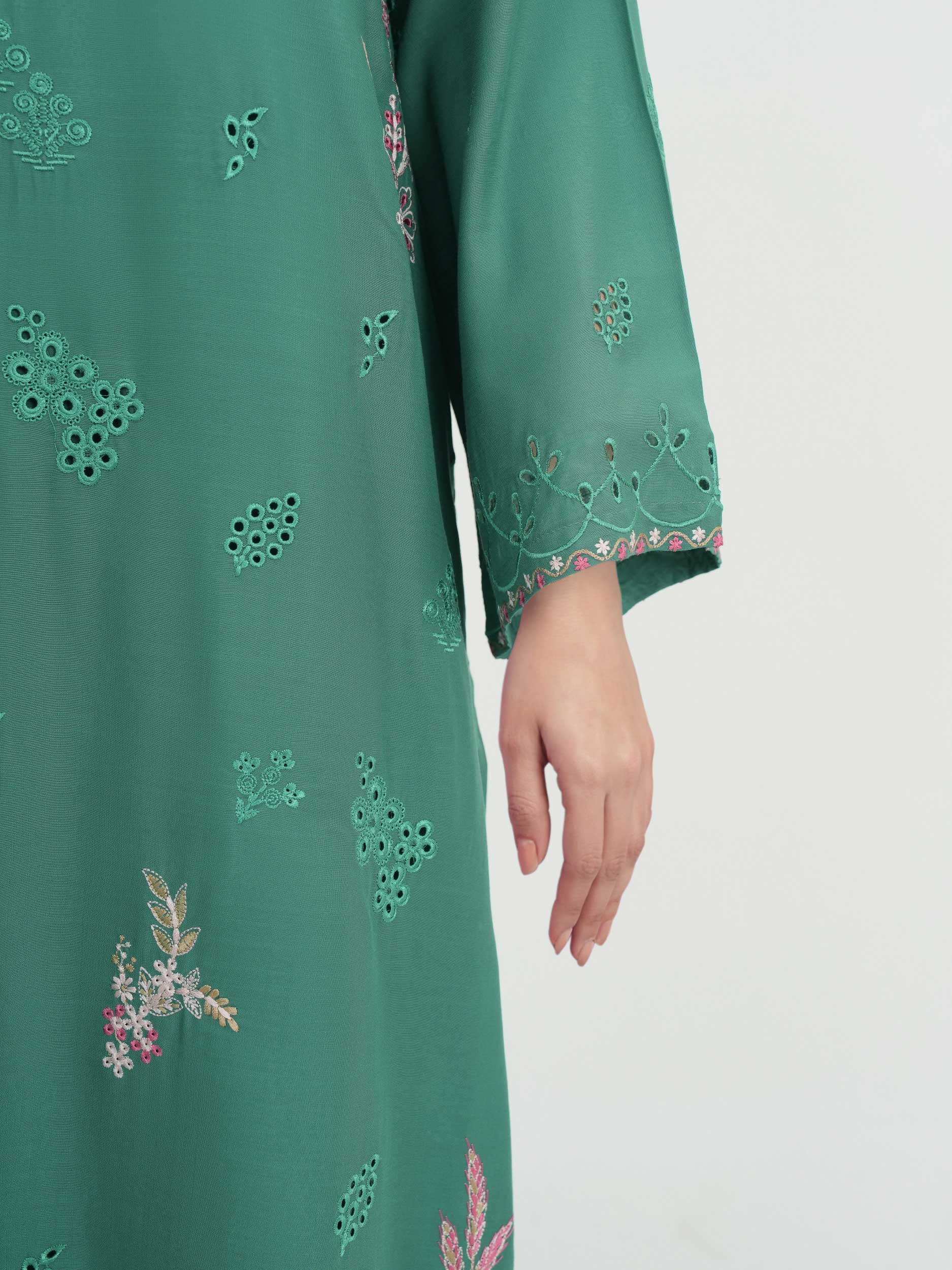 3 Piece Viscose Slub Suit- Embroidered (Pret) - Image 5