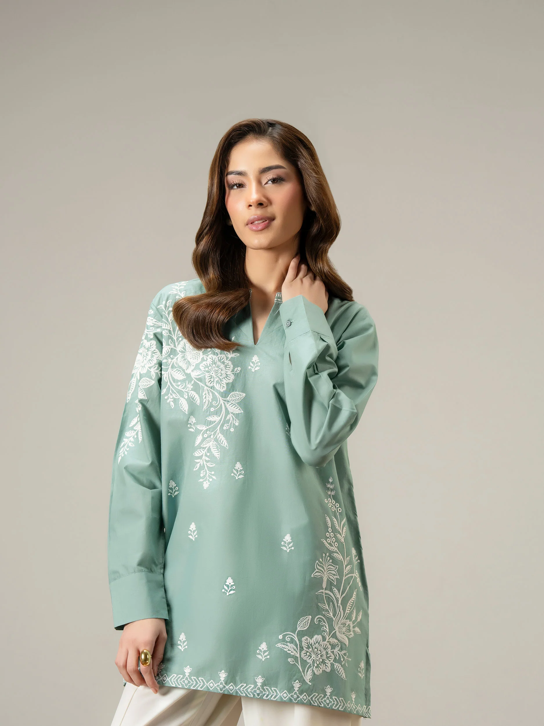 Cambric Kurti-Embroidered (Pret) - Image 6