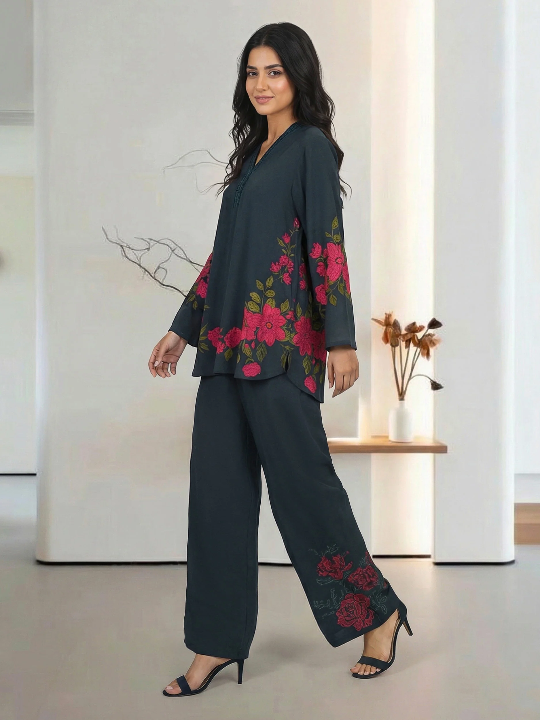 Grip Co-ord Set- Embroidered - Image 2