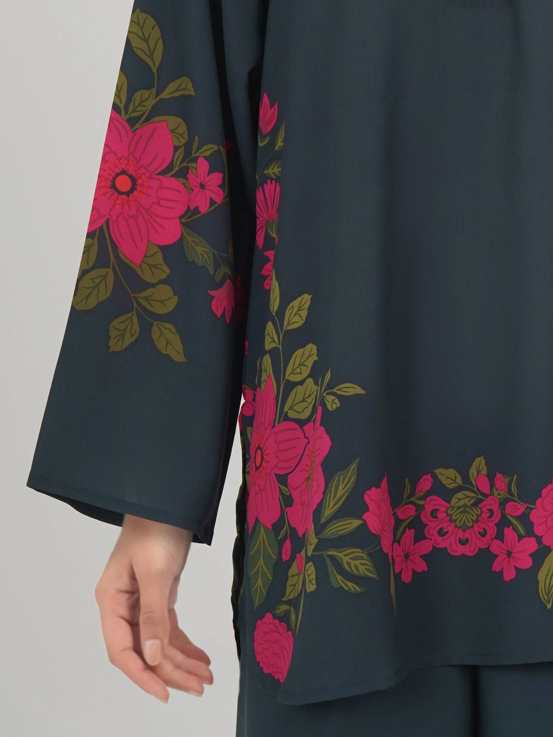 Grip Co-ord Set- Embroidered - Image 5