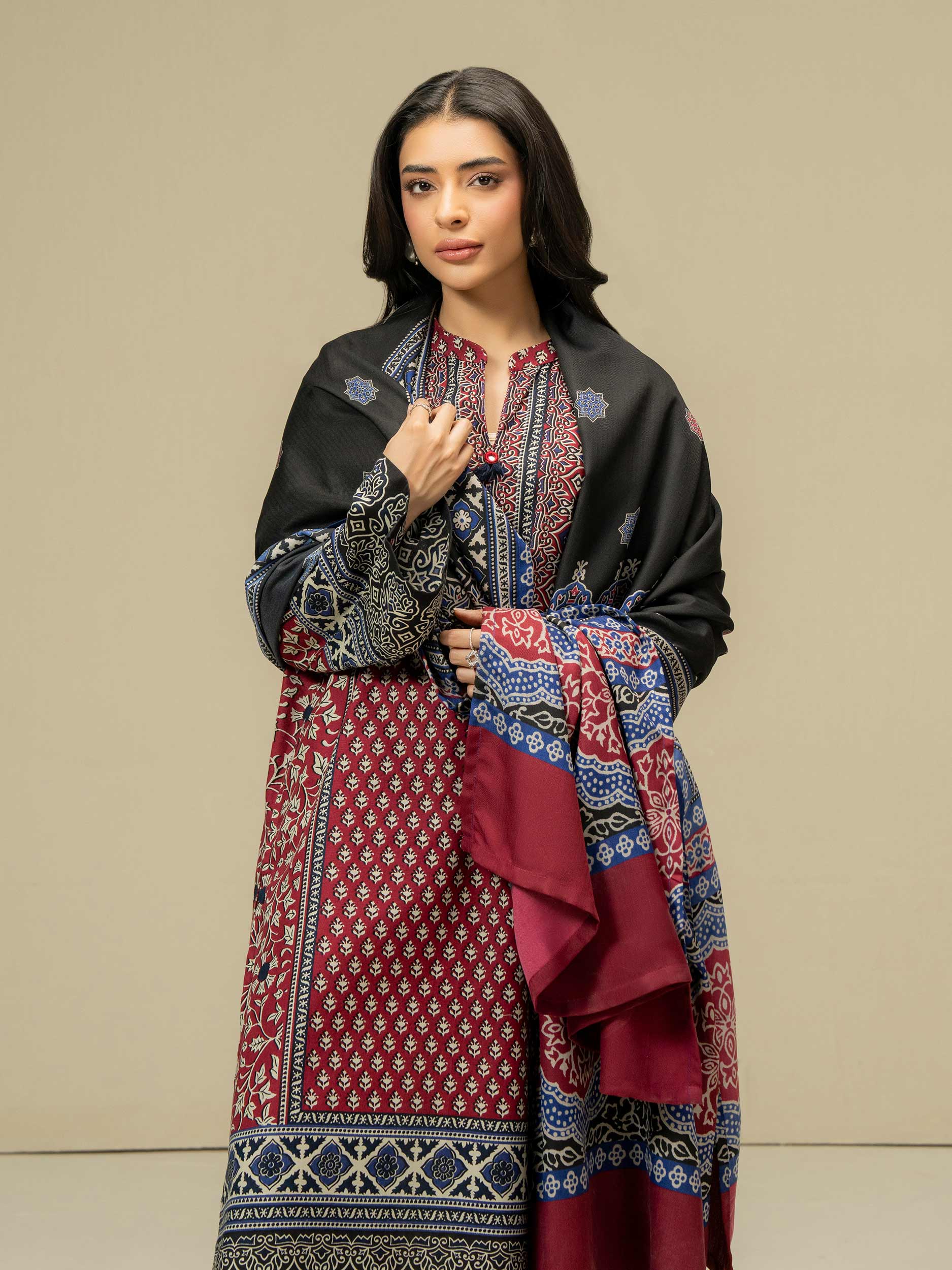 3 Piece Khaddar Suit-Prined (Pret) - Image 5