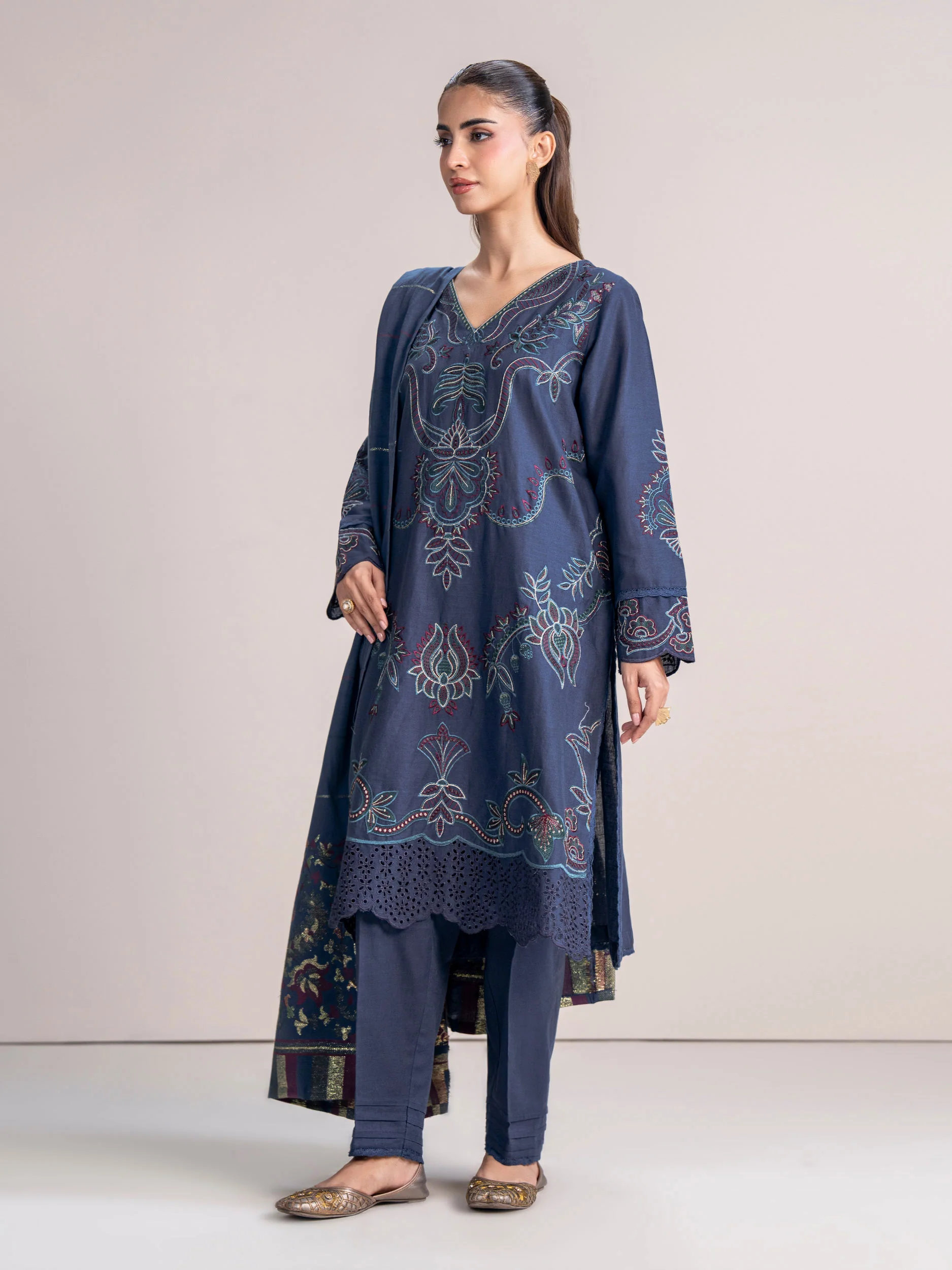 3 Piece Khaddar Suit- Embroidered (Pret) - Image 2