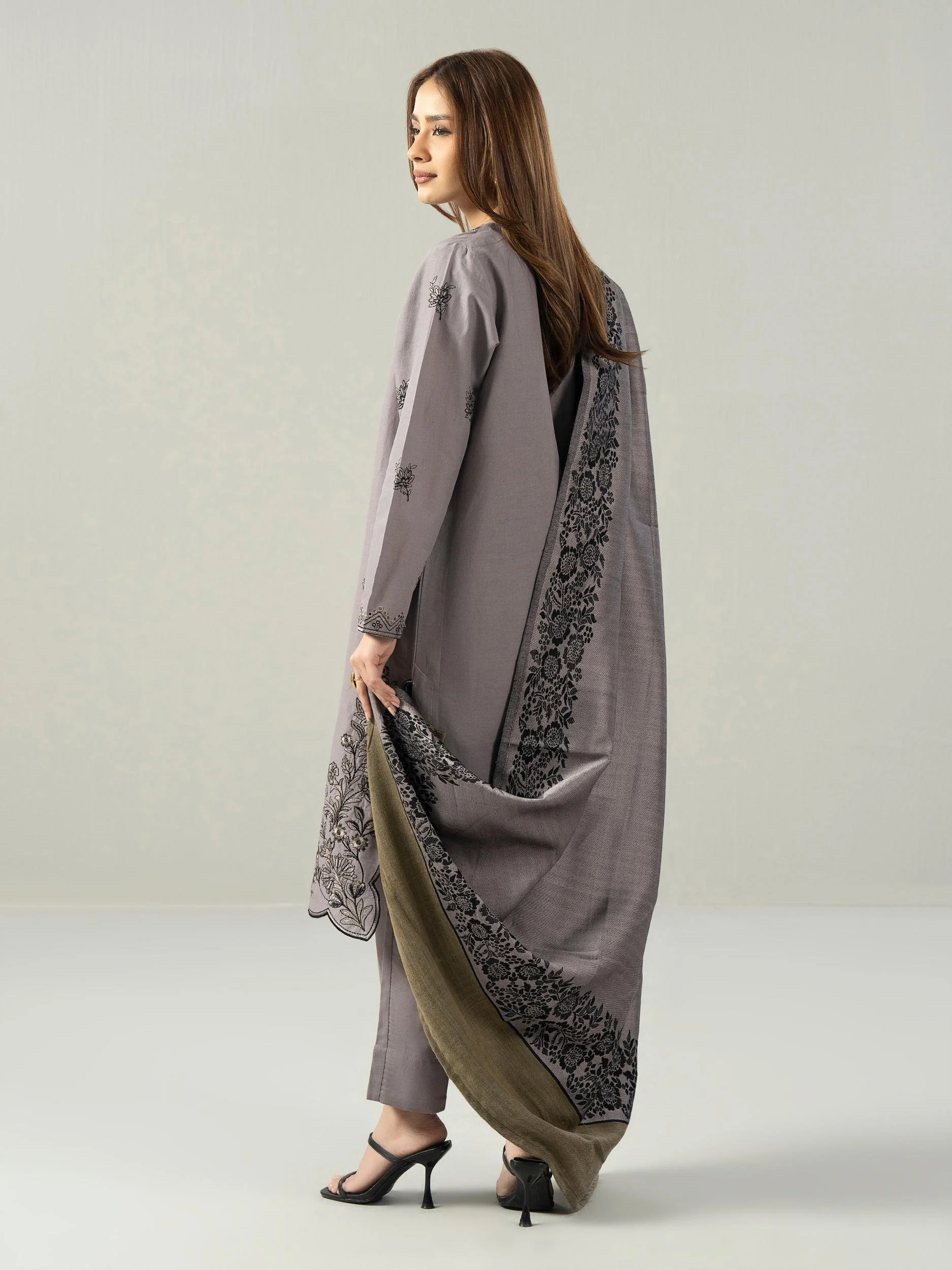 3 Piece Khaddar Suit- Embroidered (Pret) - Image 3