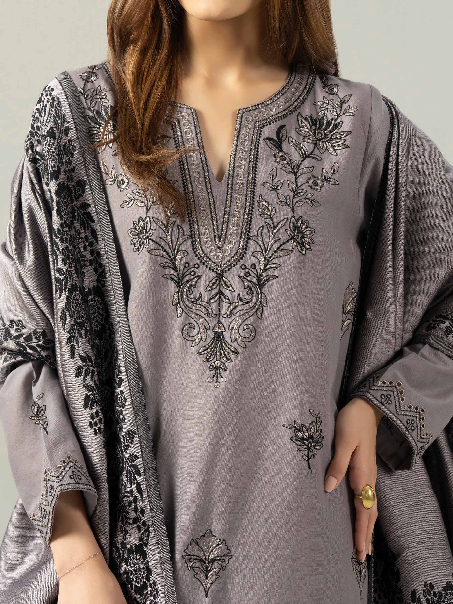 3 Piece Khaddar Suit- Embroidered (Pret) - Image 4