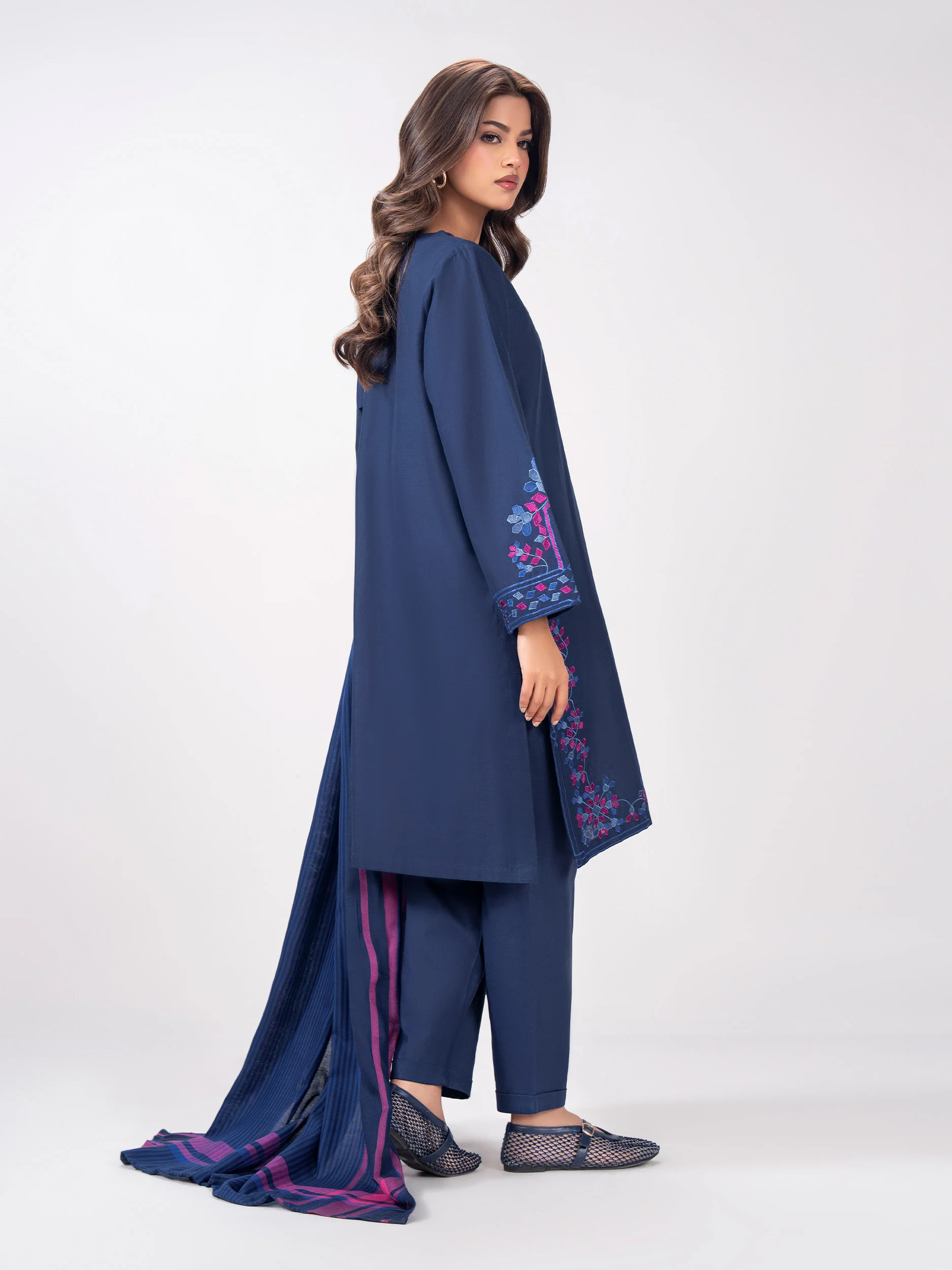 3 Piece Slub Khaddar Suit- Embroidered (Pret) - Image 2