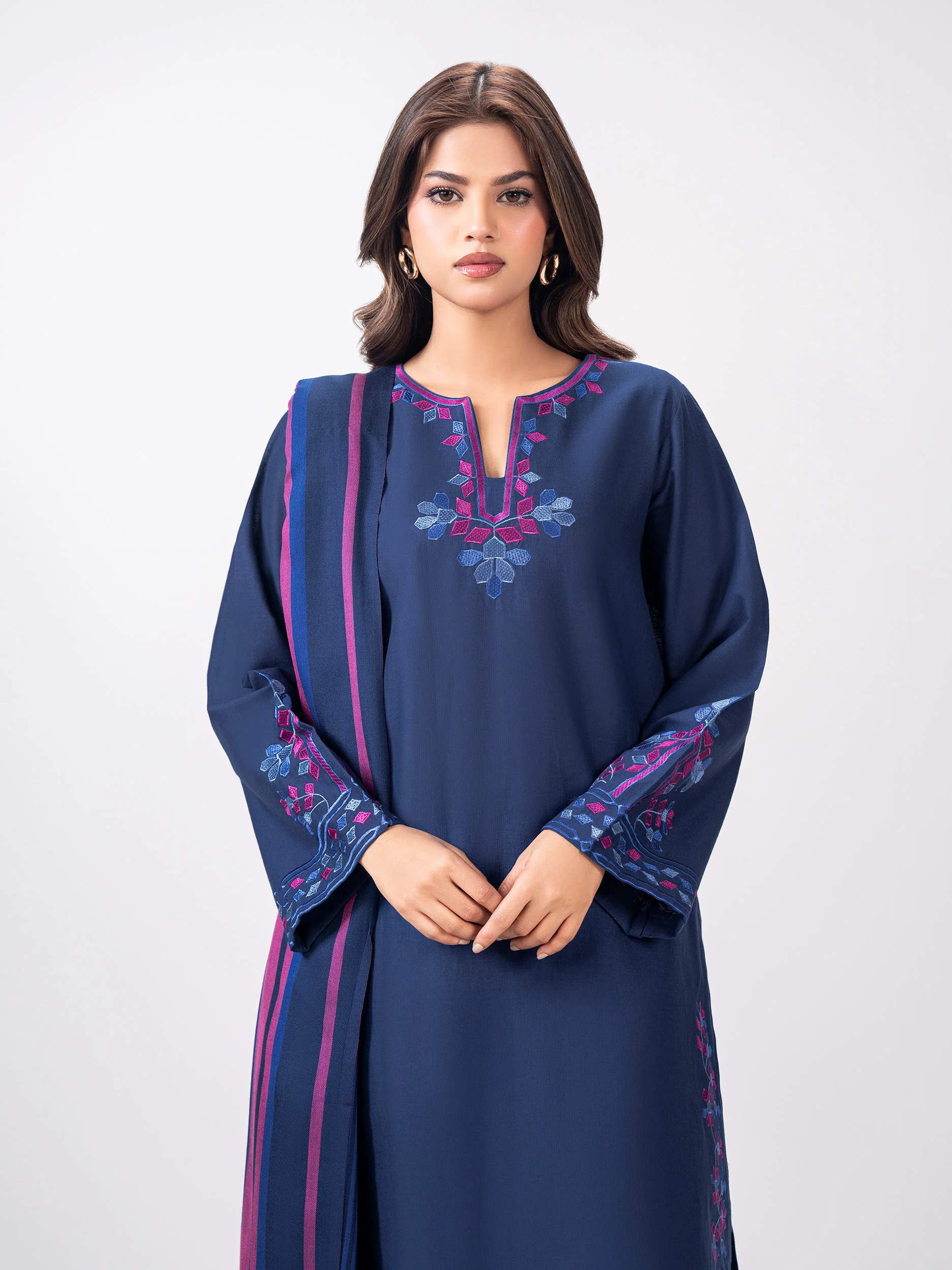 3 Piece Slub Khaddar Suit- Embroidered (Pret) - Image 3