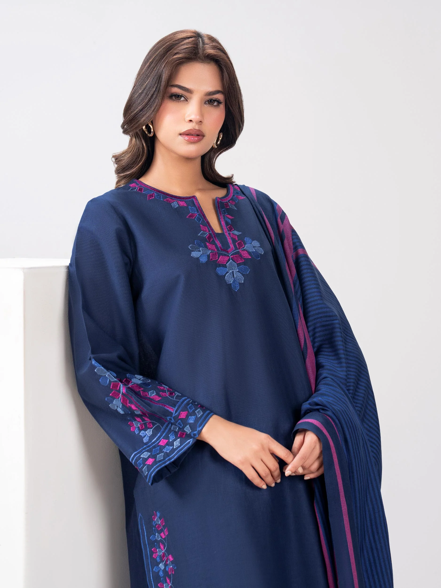3 Piece Slub Khaddar Suit- Embroidered (Pret) - Image 5