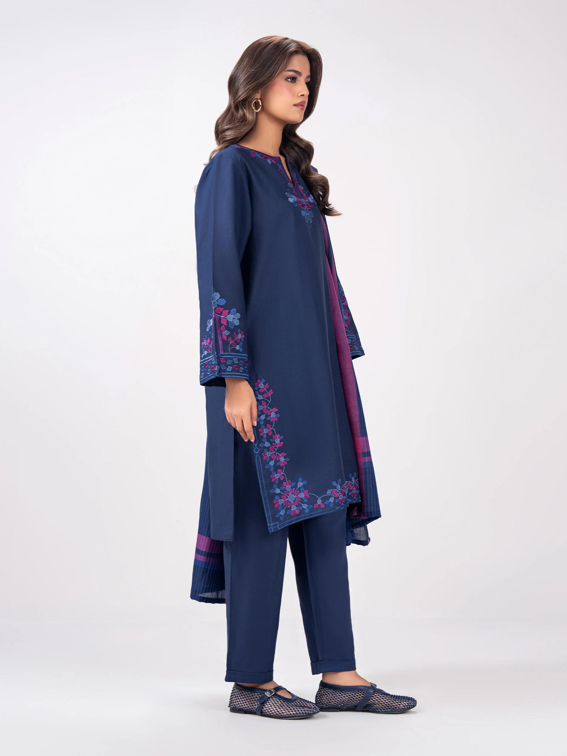 3 Piece Slub Khaddar Suit- Embroidered (Pret) - Image 6