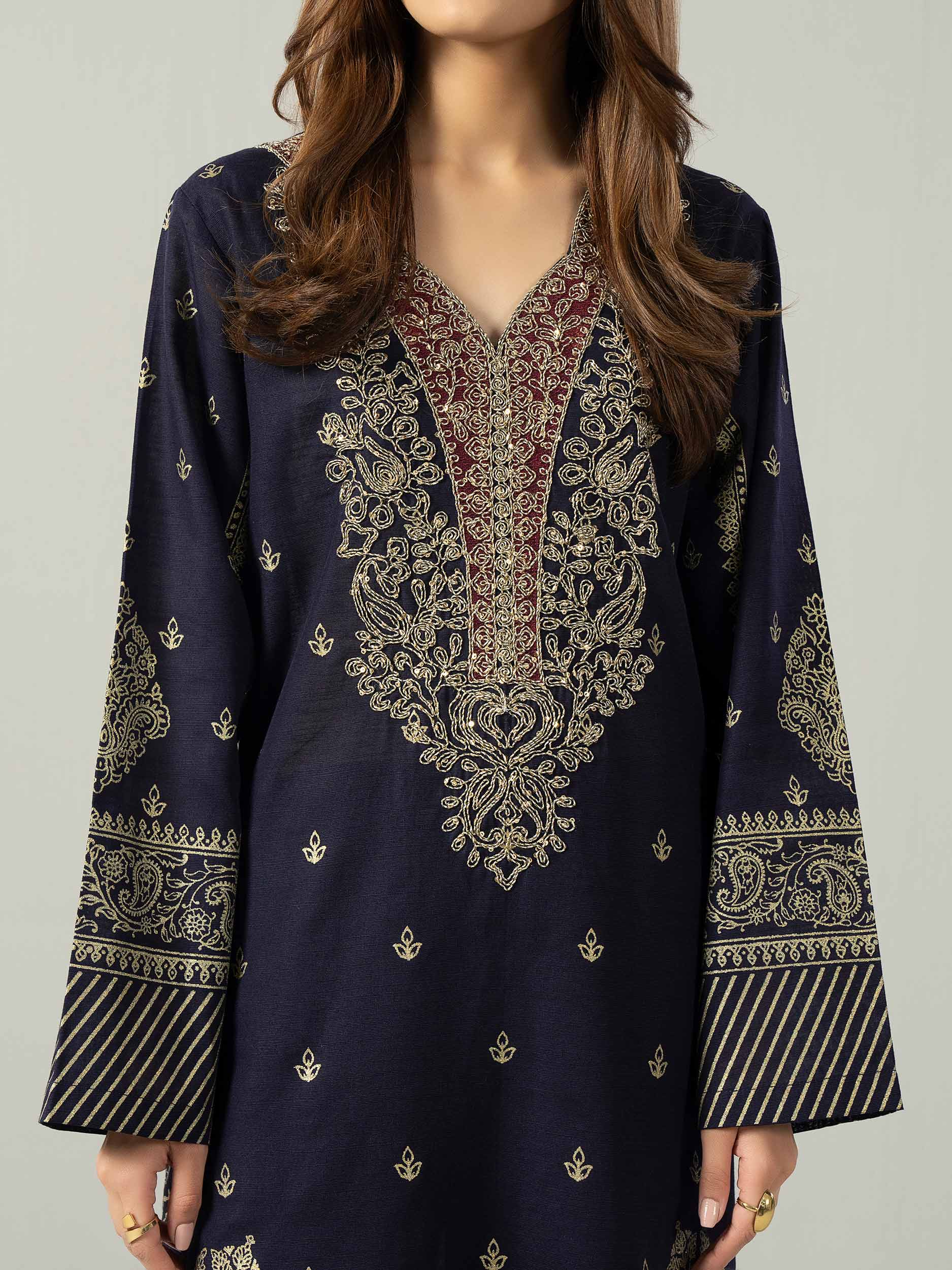 3 Piece Slub Khaddar Suit- Embroidered (Pret) - Image 4