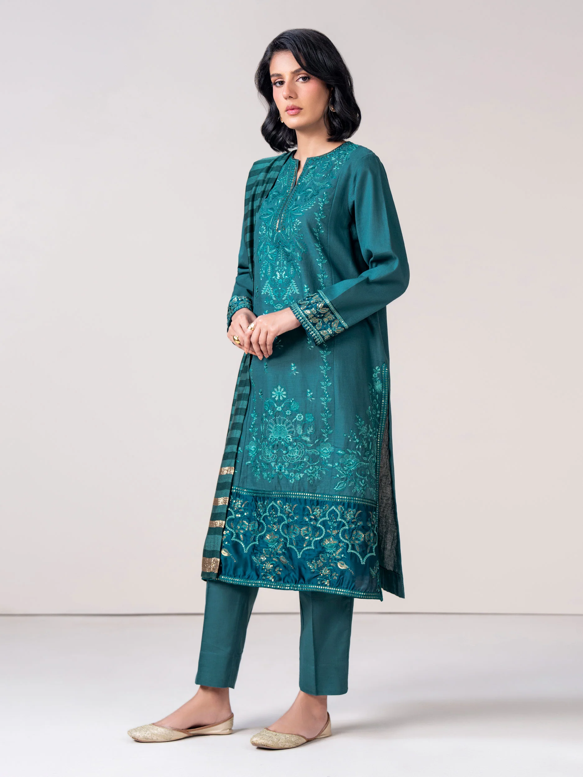 3 Piece Khaddar Suit- Embroidered (Pret) - Image 2