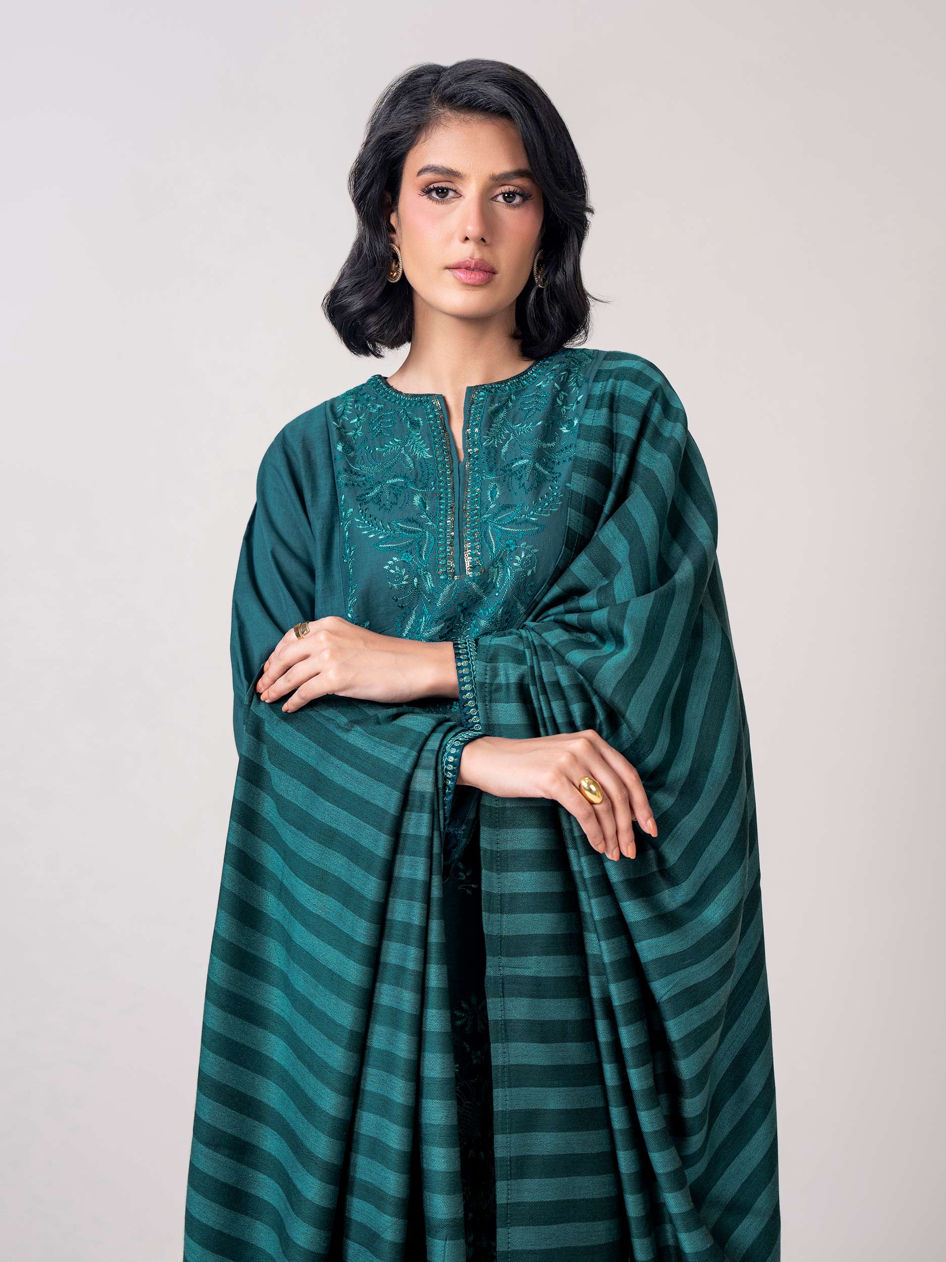 3 Piece Khaddar Suit- Embroidered (Pret) - Image 5