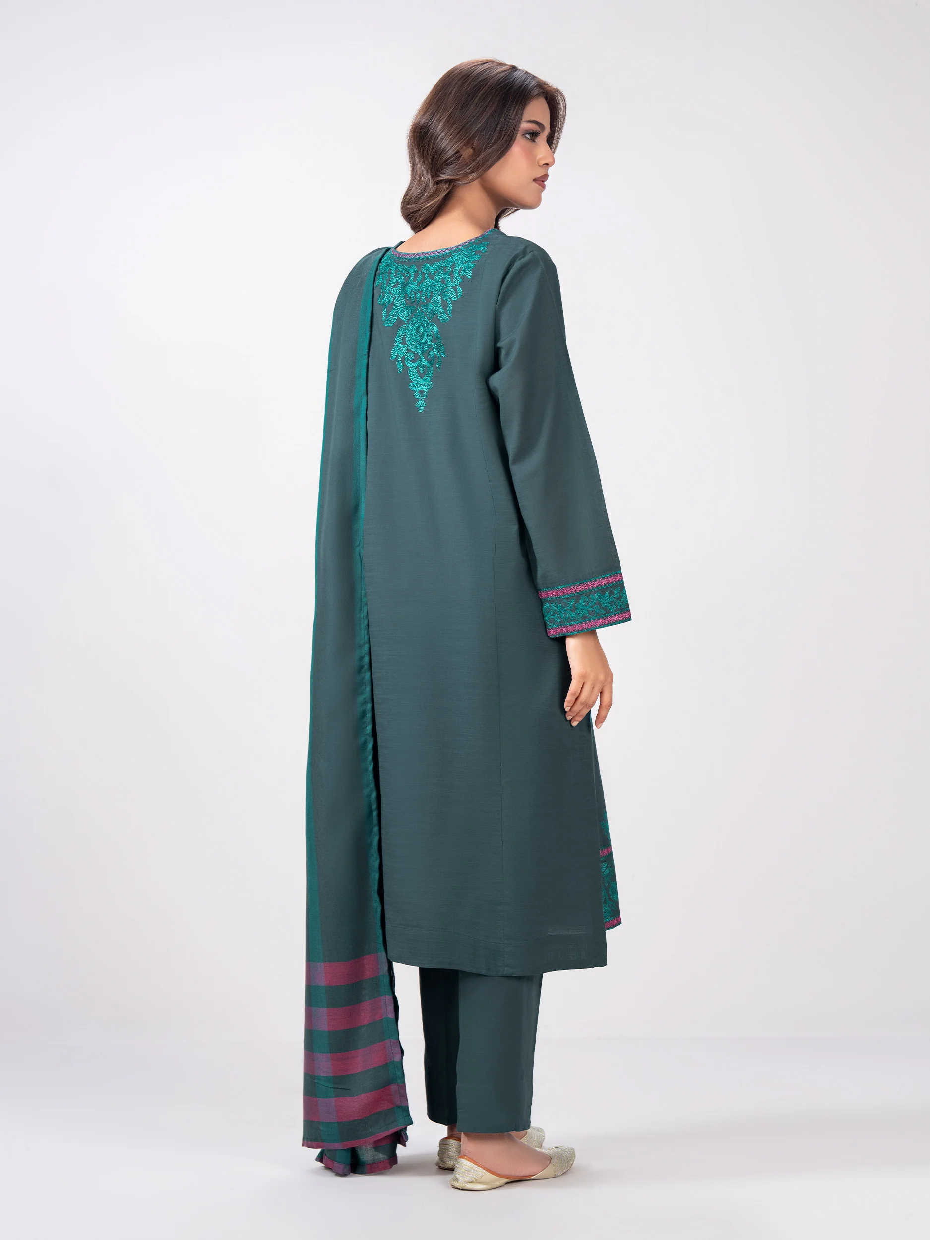 3 Piece Slub Khaddar Suit- Embroidered (Pret) - Image 3