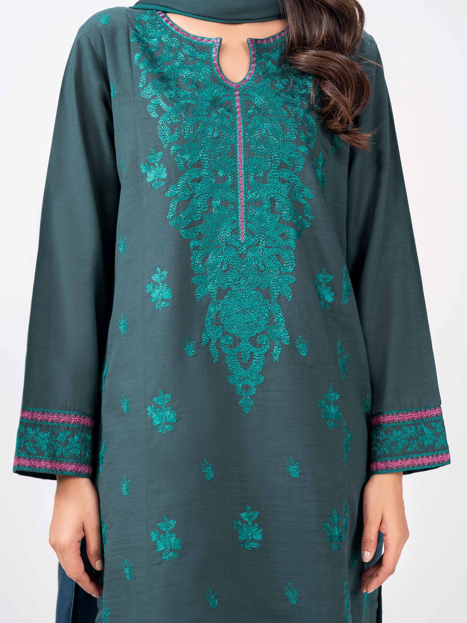 3 Piece Slub Khaddar Suit- Embroidered (Pret) - Image 4