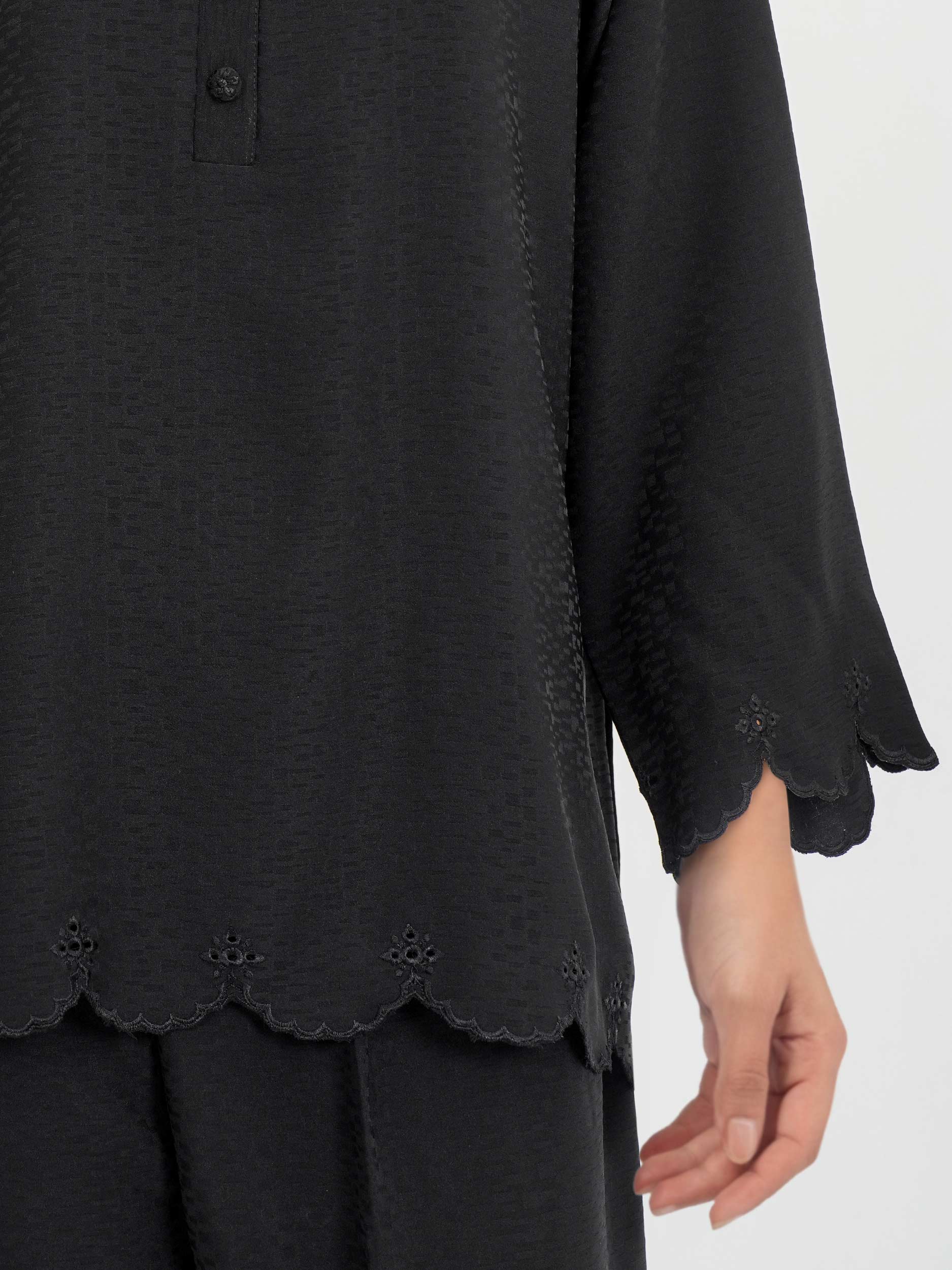 Grip Co ord set- Embroidered - Image 4