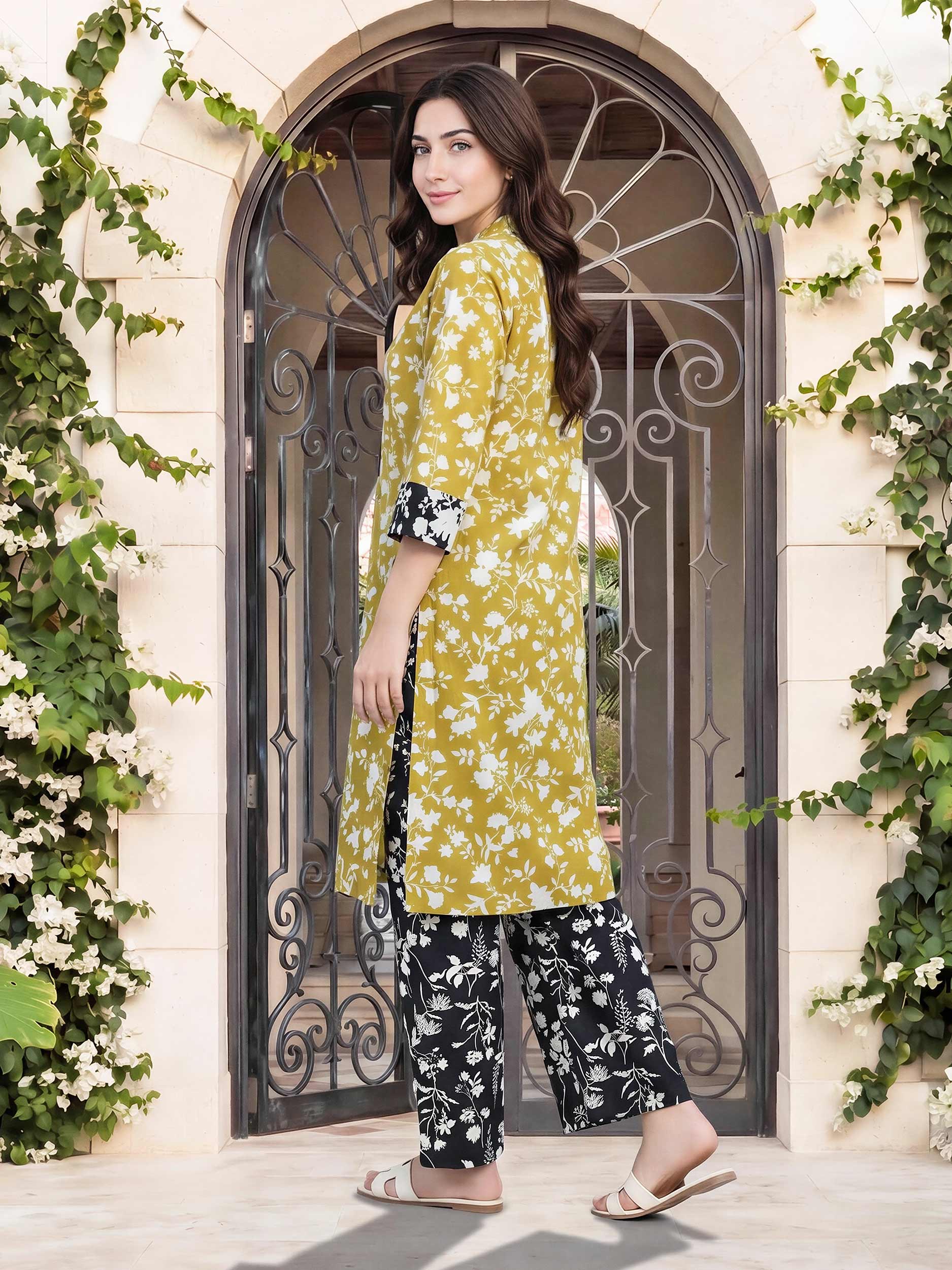 2 Piece Lawn Suit (Pret) - Image 3
