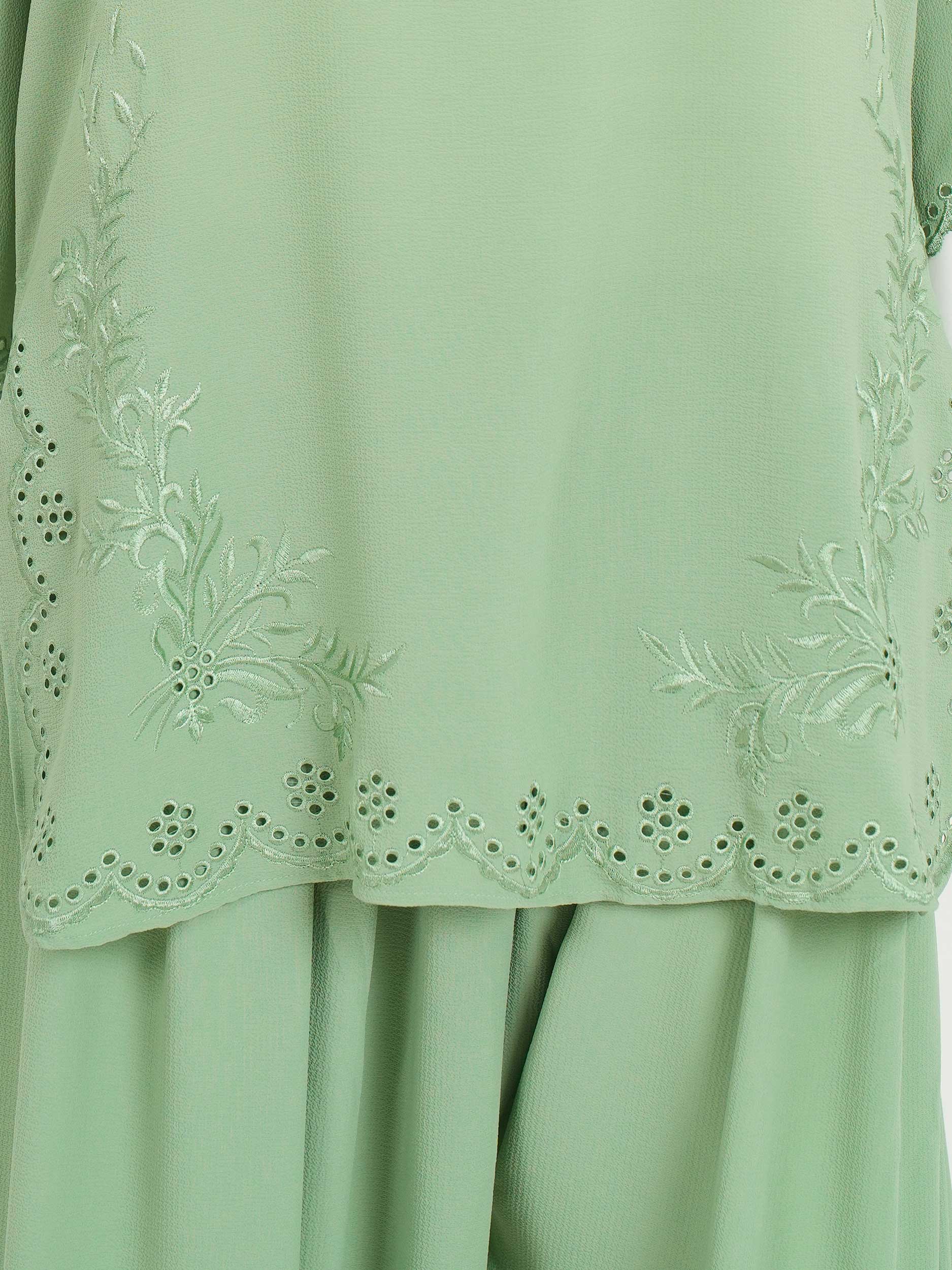 Grip Co-ord set- Embroidered - Image 5