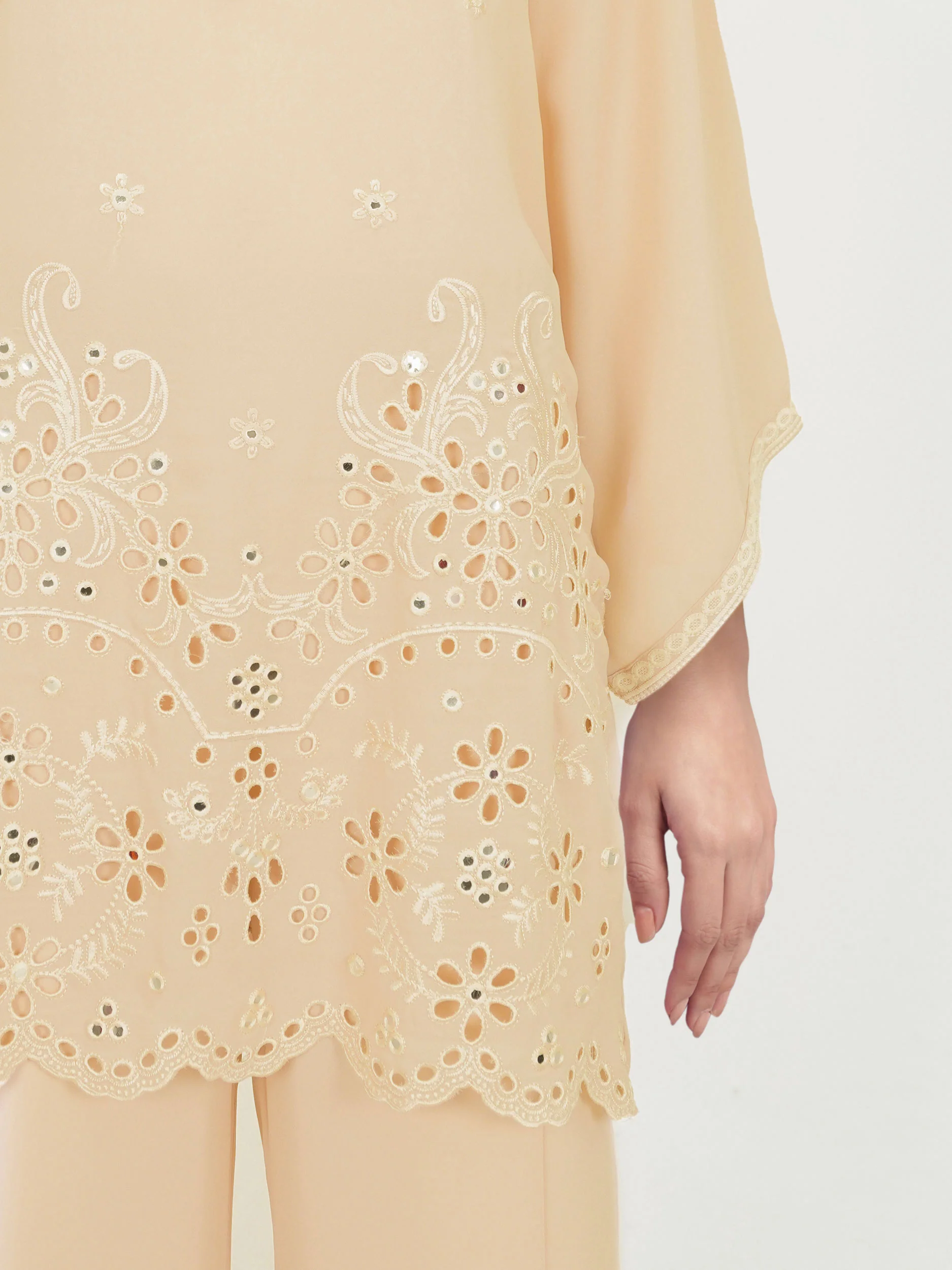 Grip Co-ord set- Embroidered - Image 5