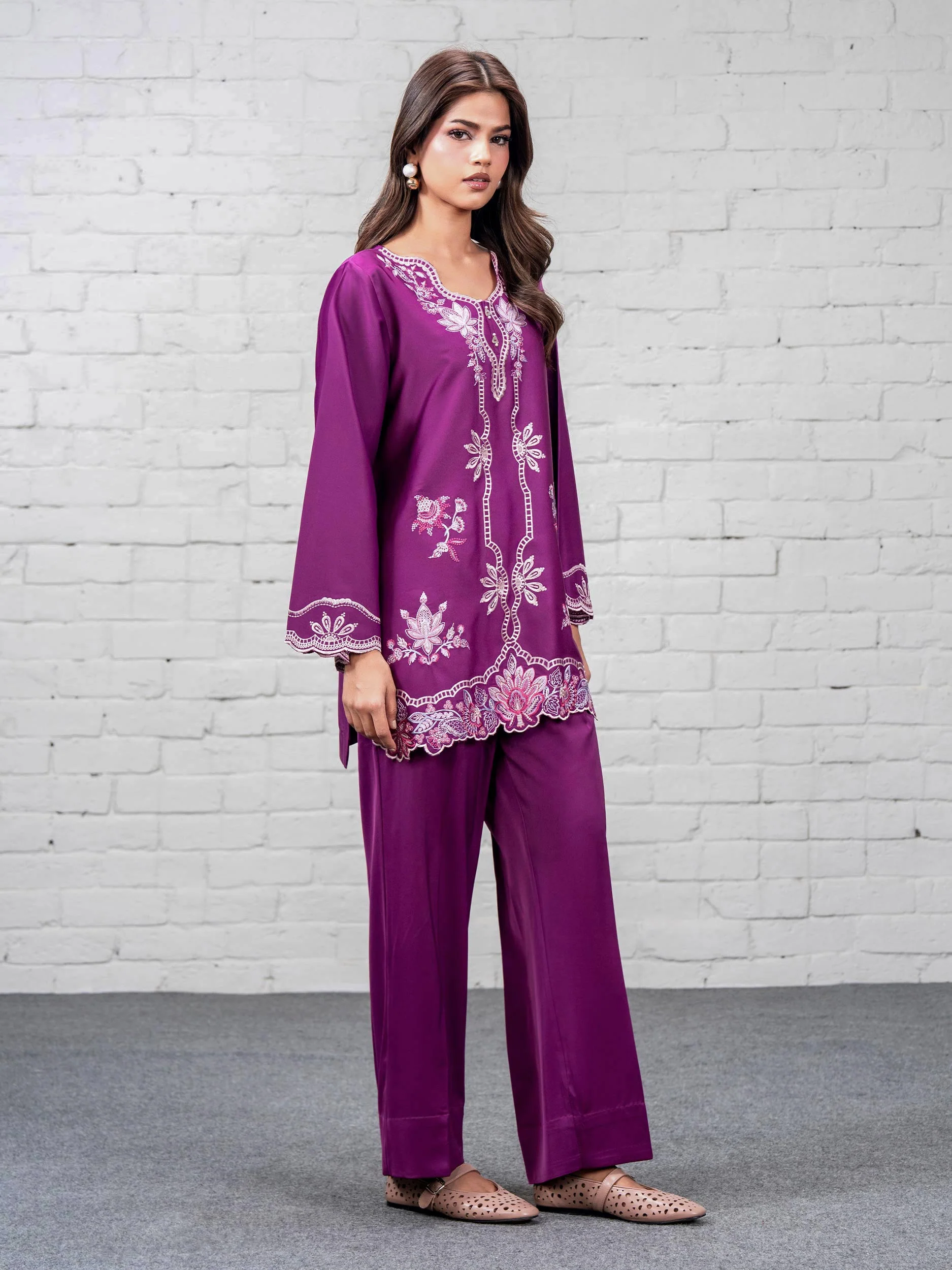 Grip Co-ord Set- Embroidered (Pret) - Image 2