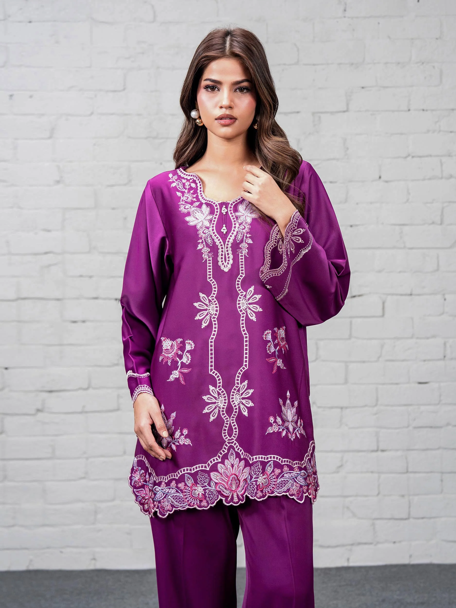 Grip Co-ord Set- Embroidered (Pret) - Image 4