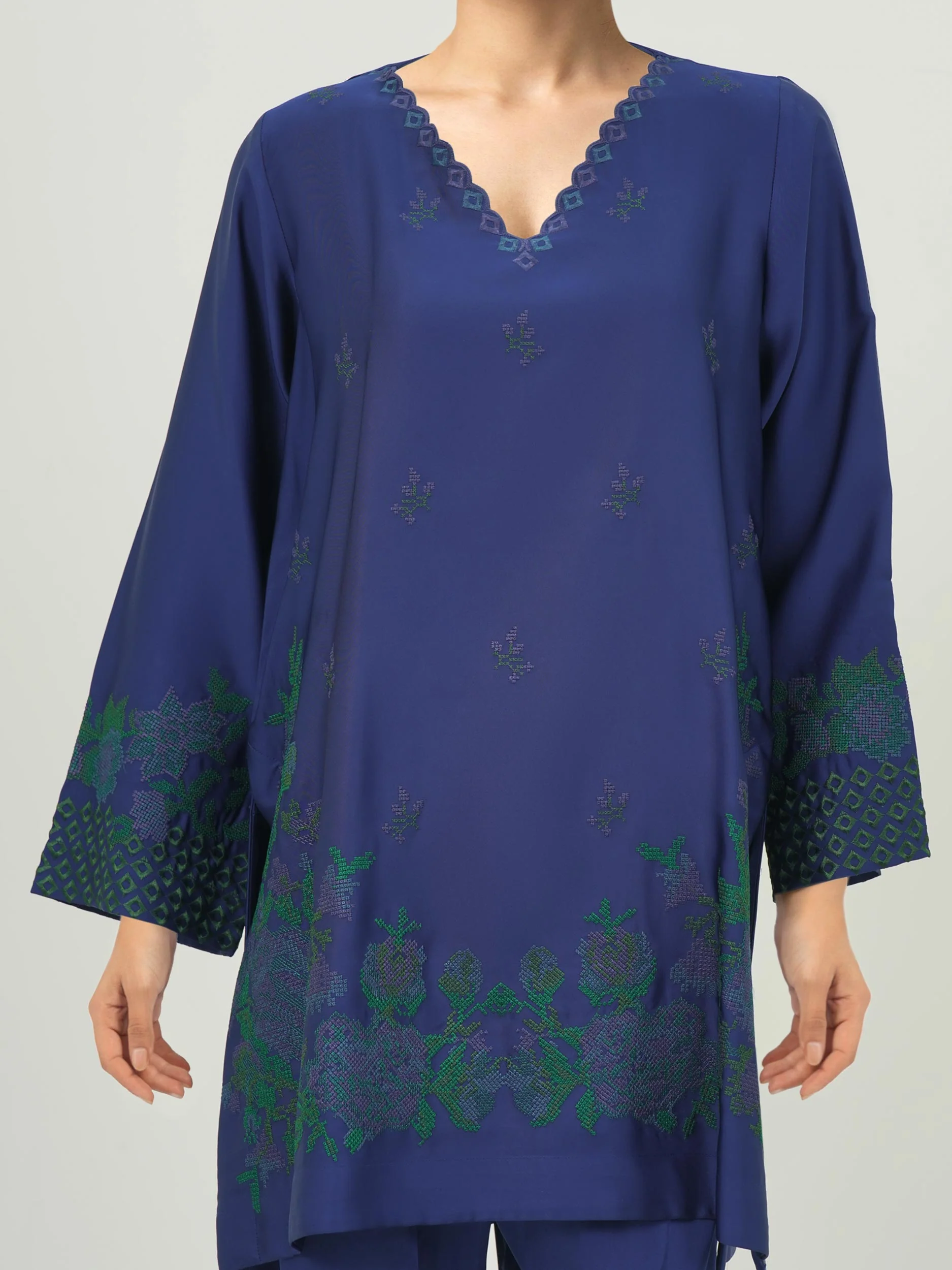 Silk Co-ord Set- Embroidered - Image 3