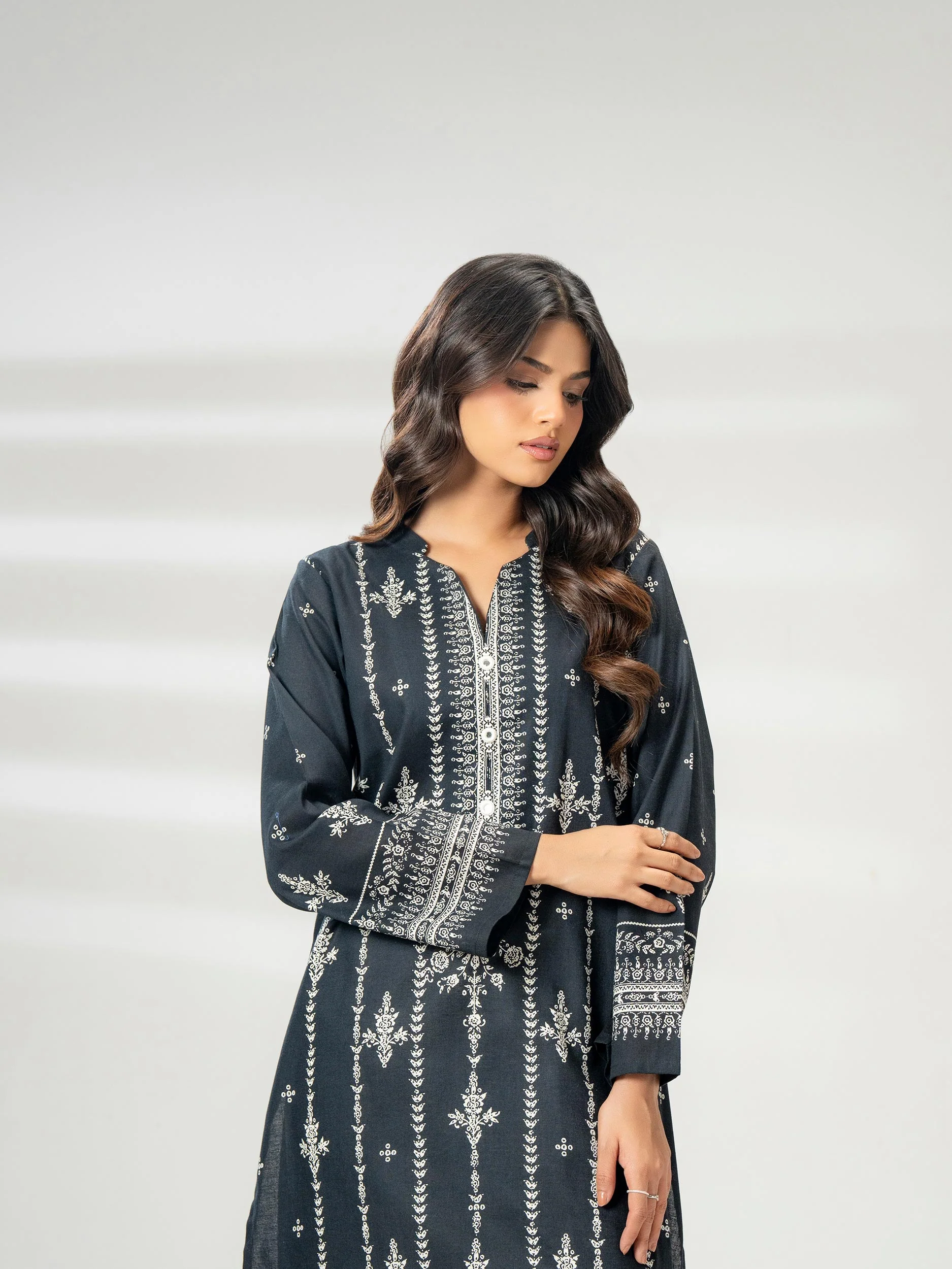 2 Piece Khaddar Suit-Printed (Pret) - Image 2
