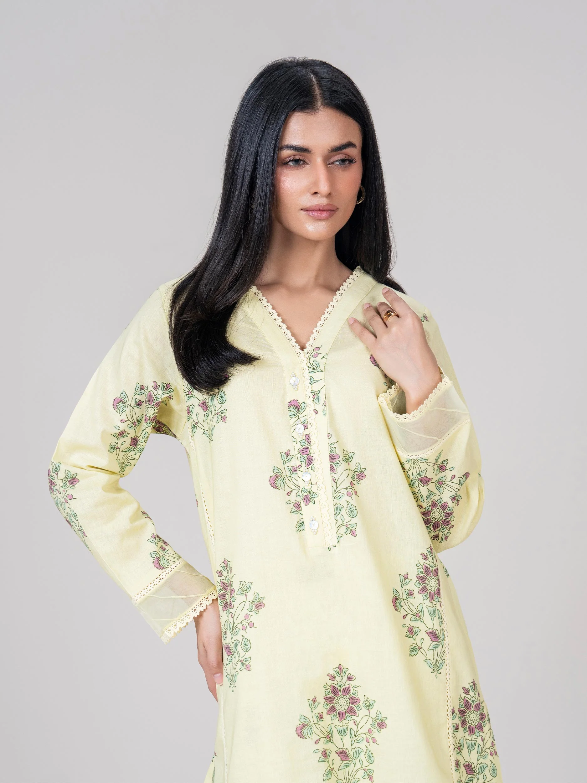 2 Piece Khaddar Suit (Pret) - Image 5