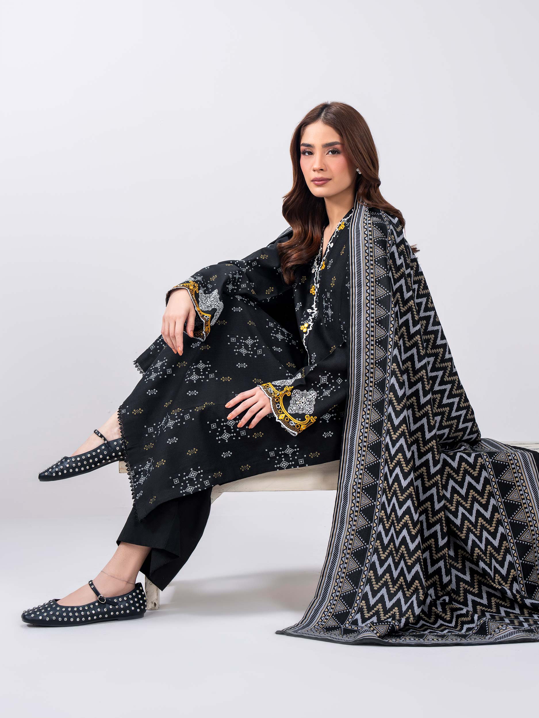 2 Piece Slub Khaddar Suit- Embroidered (Pret) - Image 6