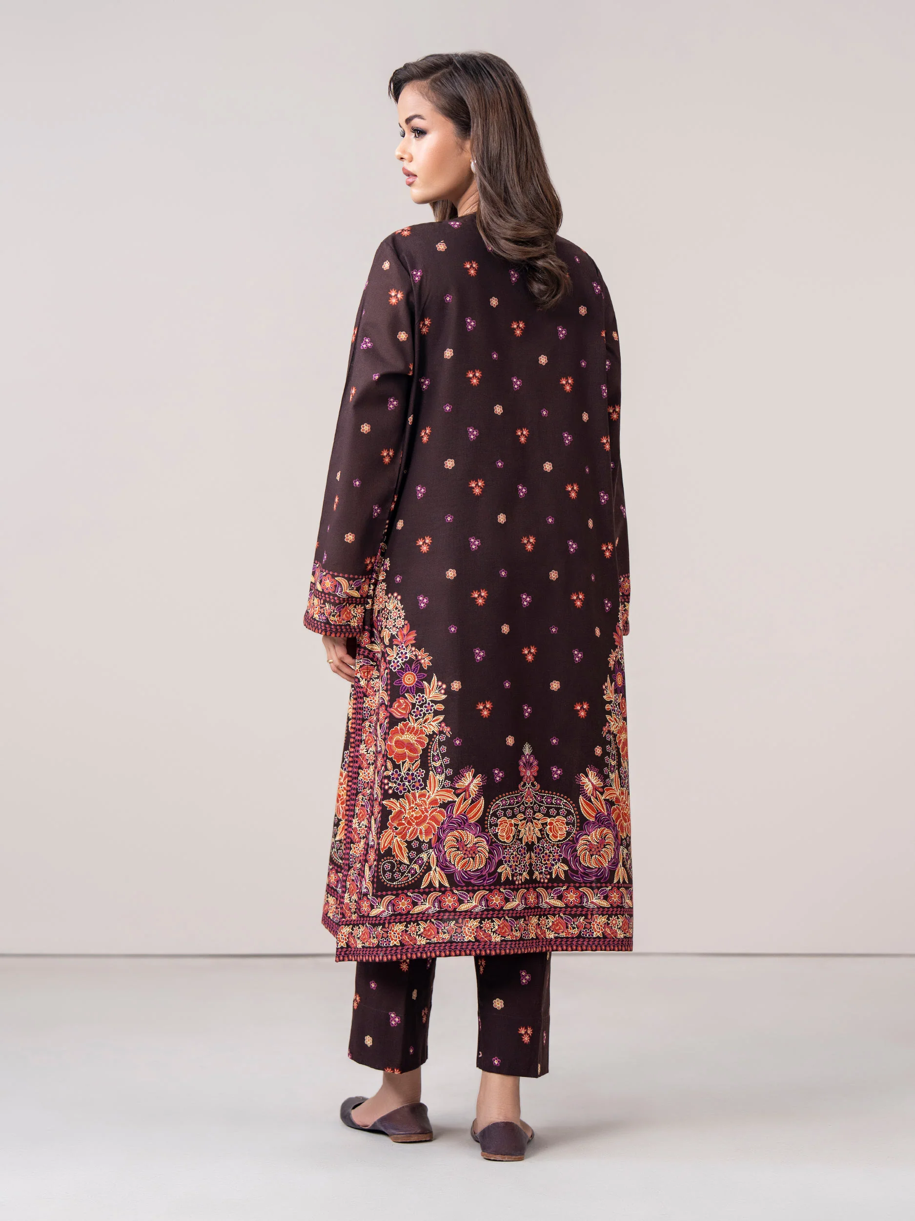 2 Piece Khaddar Suit (Pret) - Image 3
