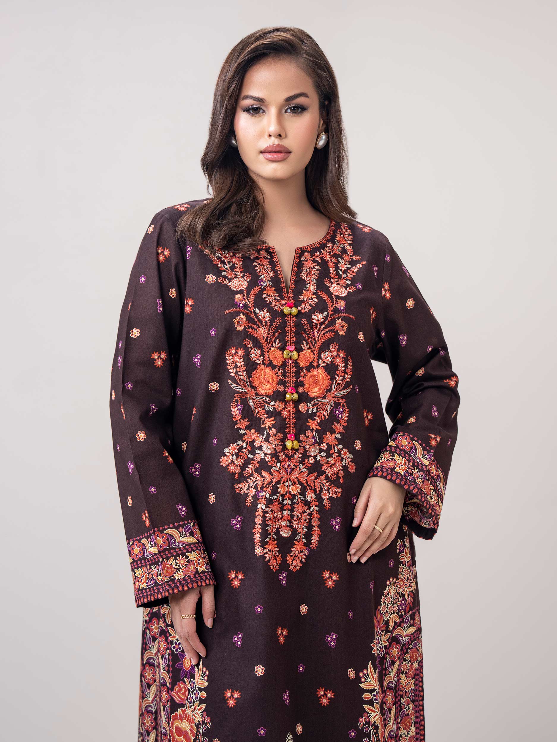 2 Piece Khaddar Suit (Pret) - Image 5