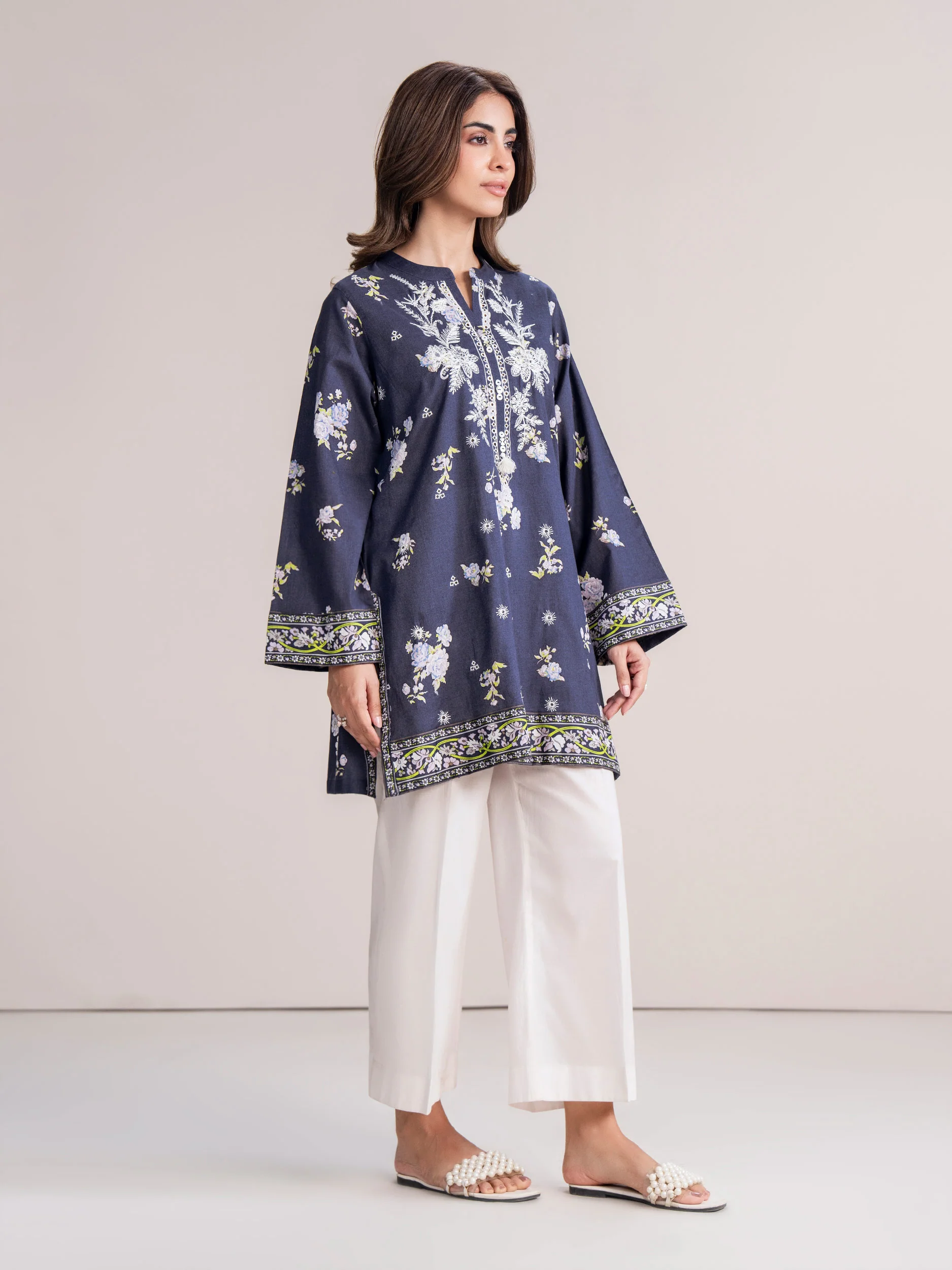 Khaddar Kurti- Embroidered (Pret) - Image 2
