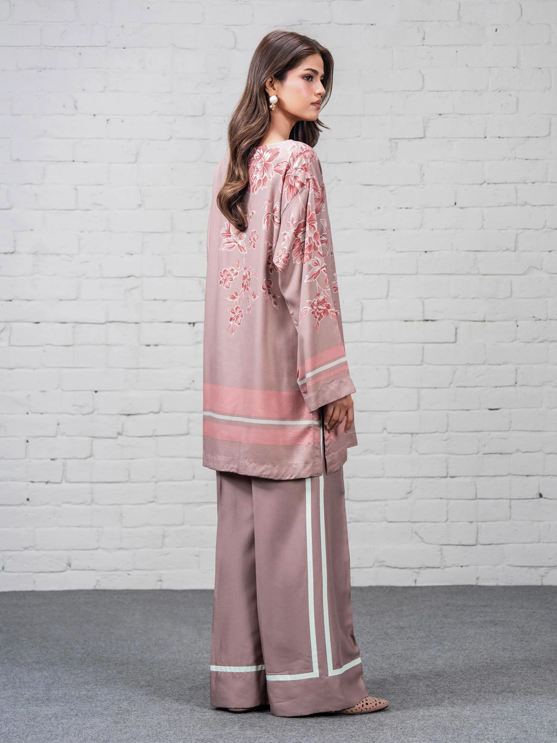 2 Piece Crepe Suit (Pret) - Image 3