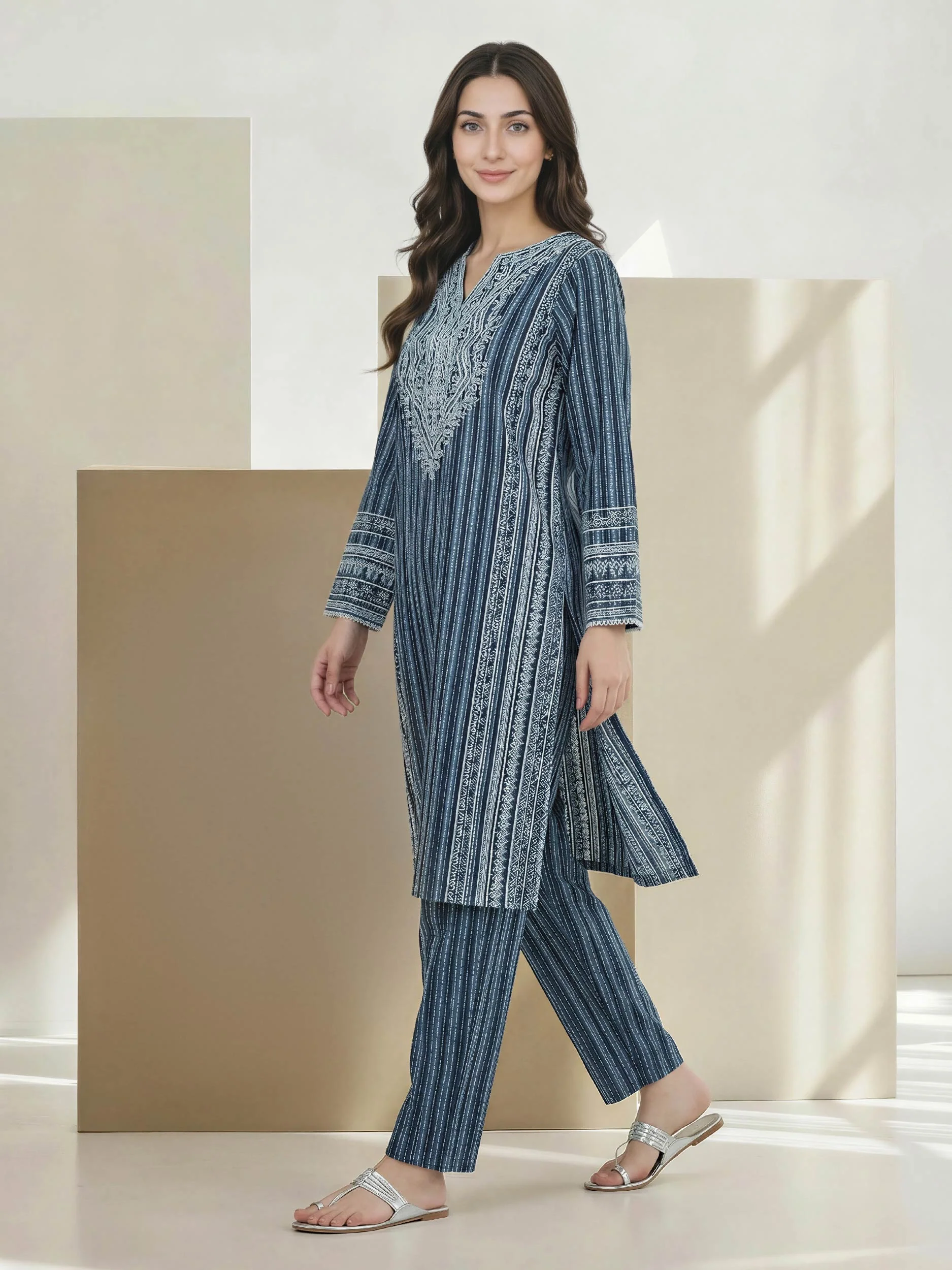 2 Piece Lawn Suit (Pret) - Image 3