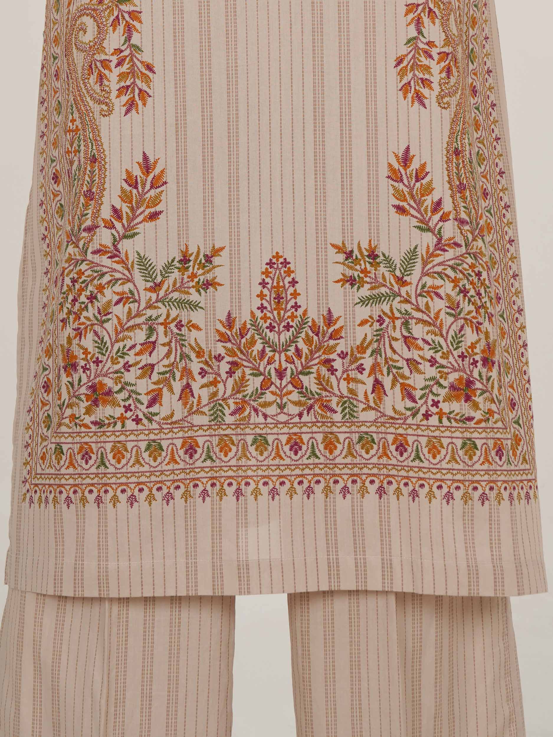 2 Piece Lawn Suit (Pret) - Image 6