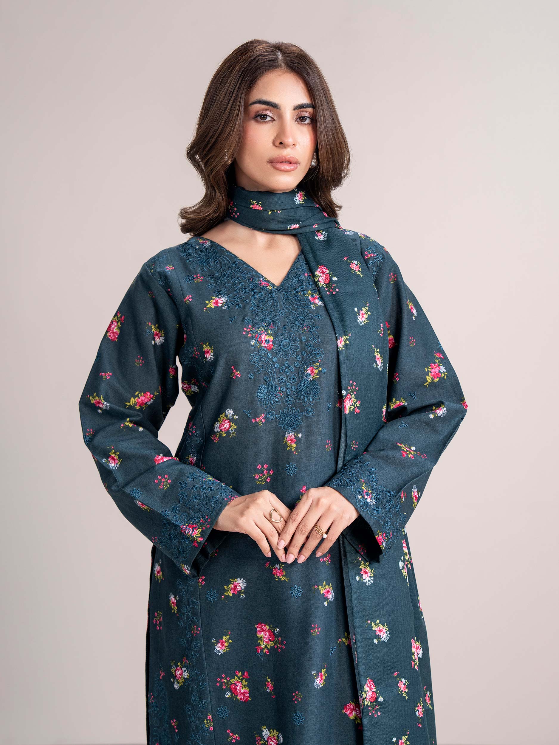 3 Piece Khaddar Suit- Embroidered (Pret) - Image 4