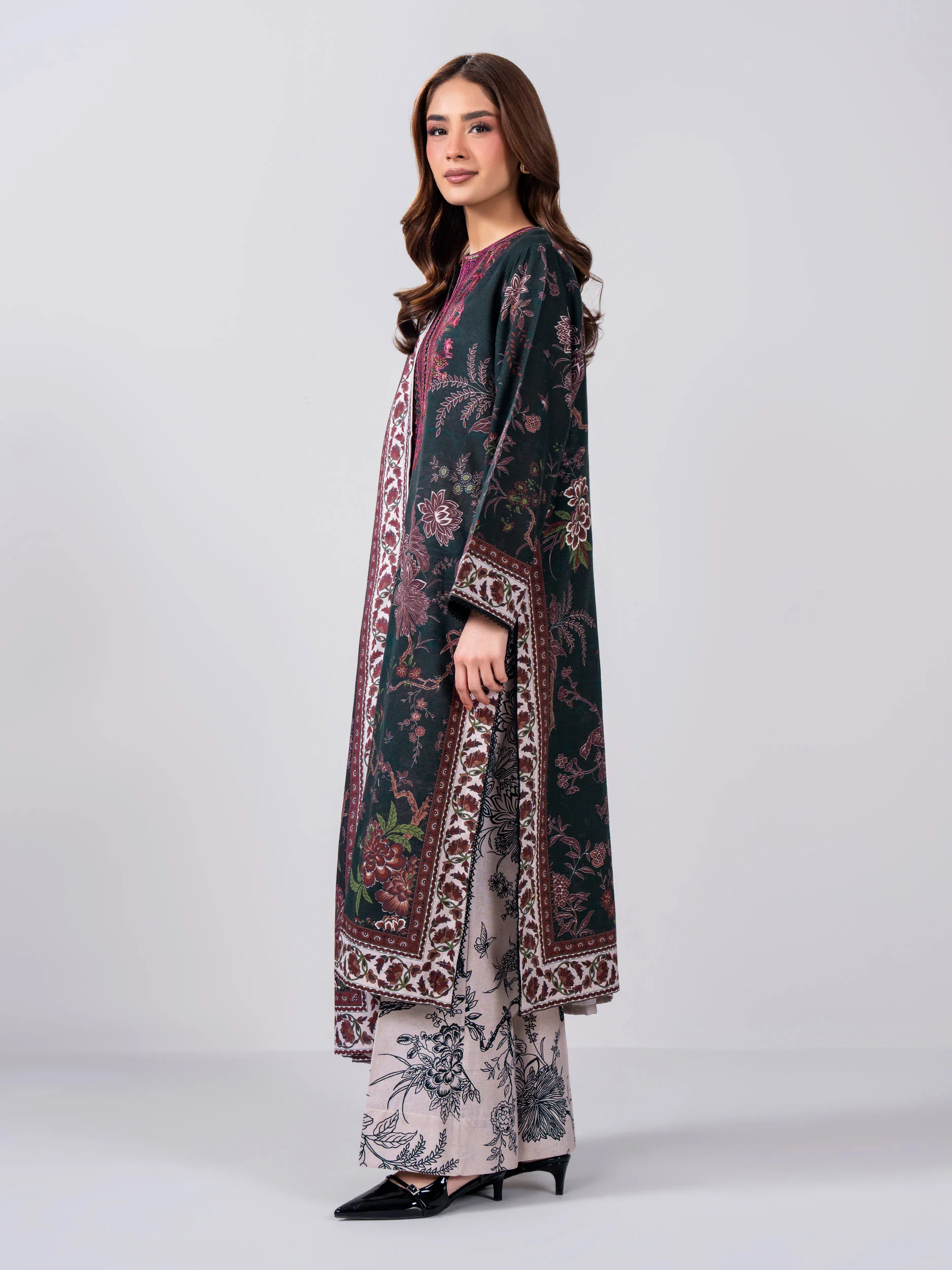 3 Piece Slub Khaddar Suit- Embroidered (Pret) - Image 2