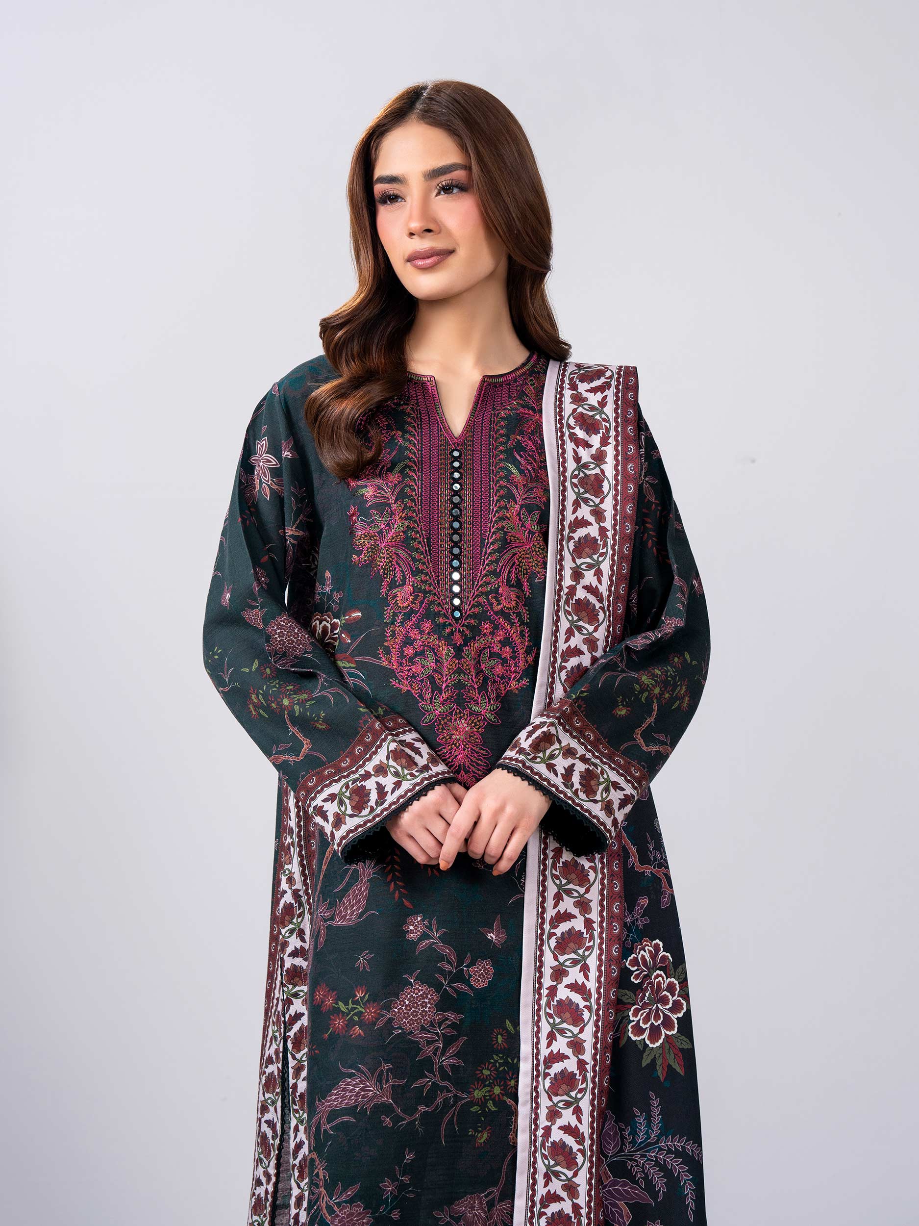 3 Piece Slub Khaddar Suit- Embroidered (Pret) - Image 4