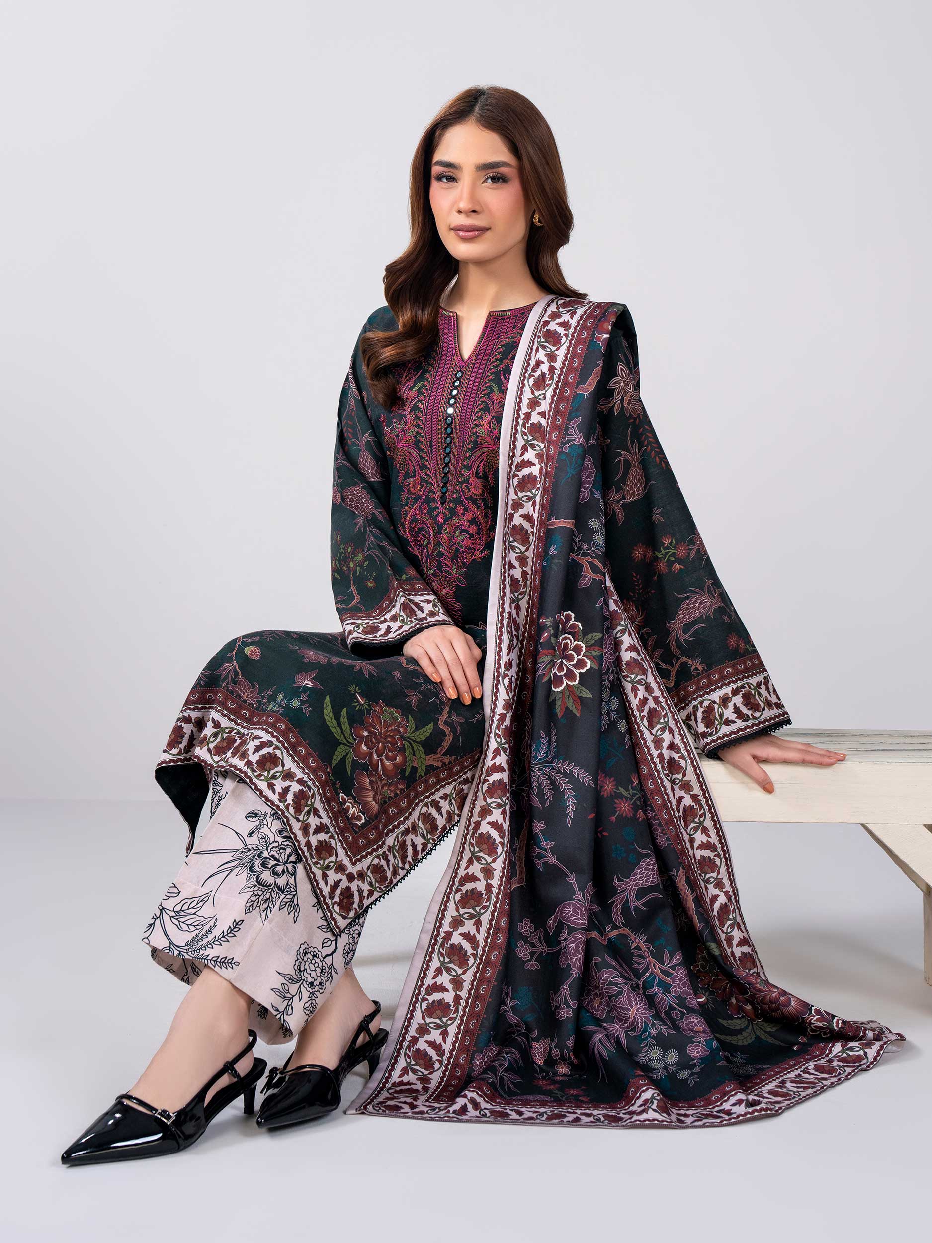 3 Piece Slub Khaddar Suit- Embroidered (Pret) - Image 6
