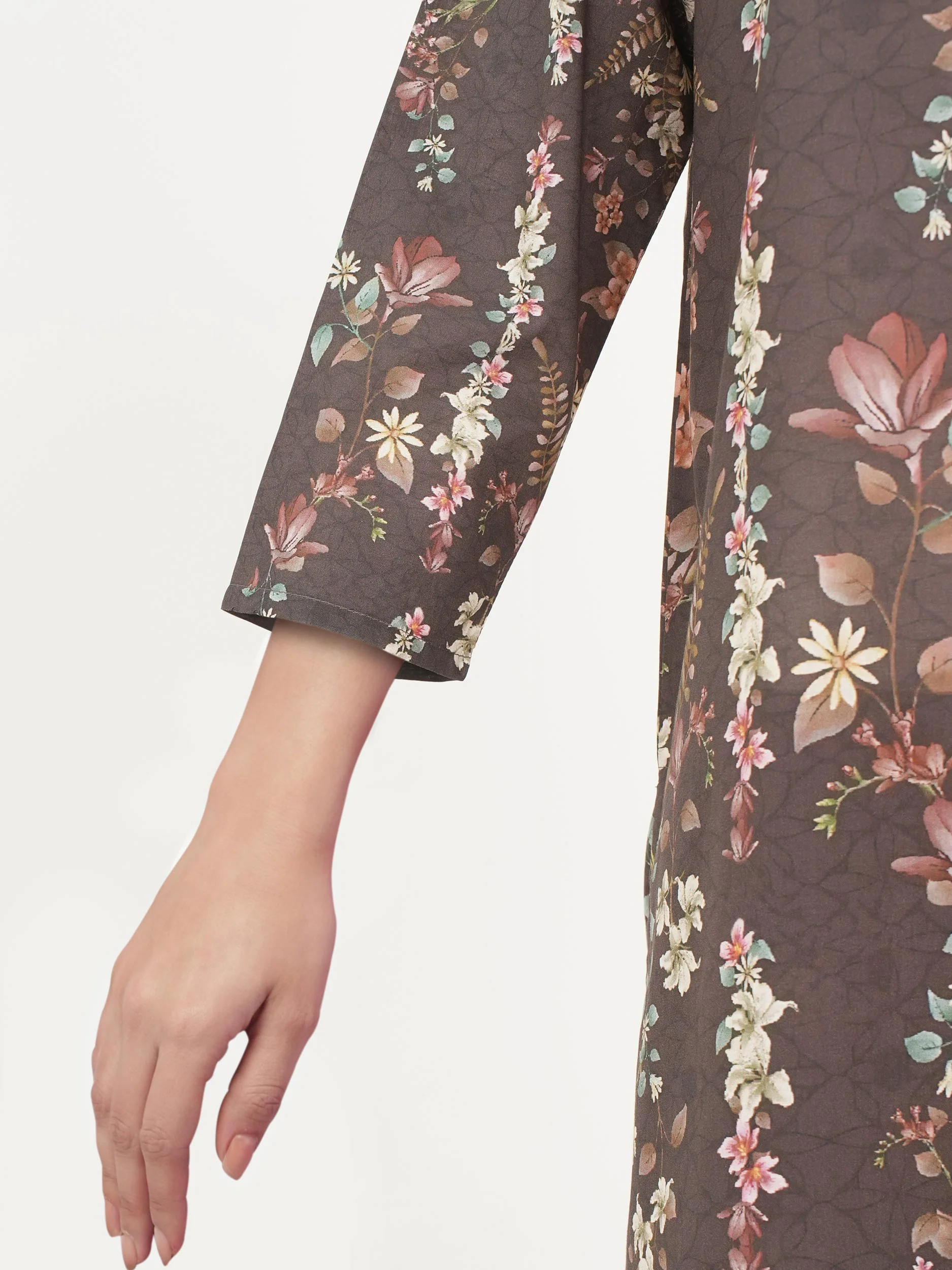 2 Piece Lawn Suit (Pret) - Image 5