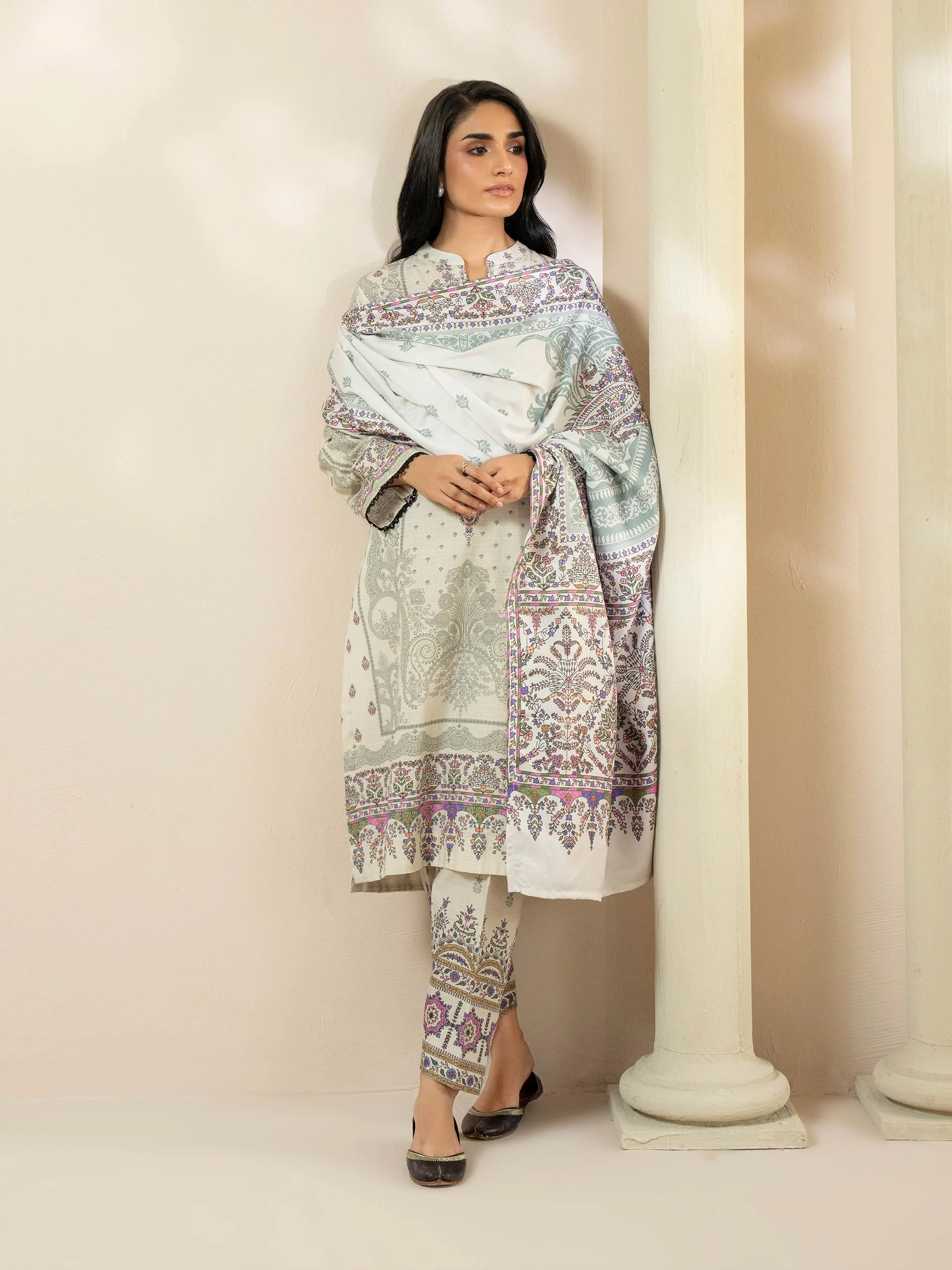 3 Piece Khaddar Suit (Pret) - Image 3