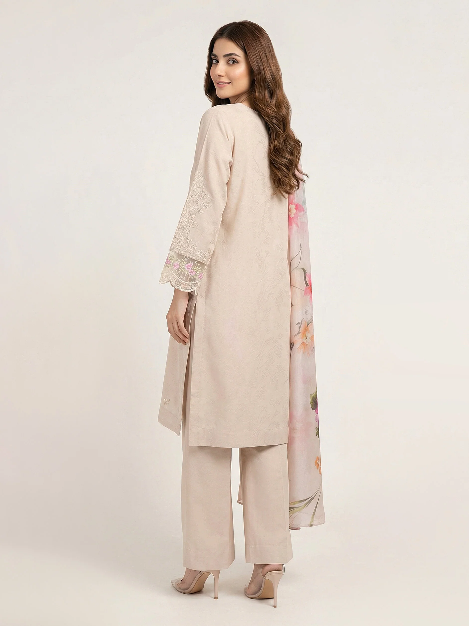 3 Piece Yarn Dyed Suit- Embroidered (Pret) - Image 2