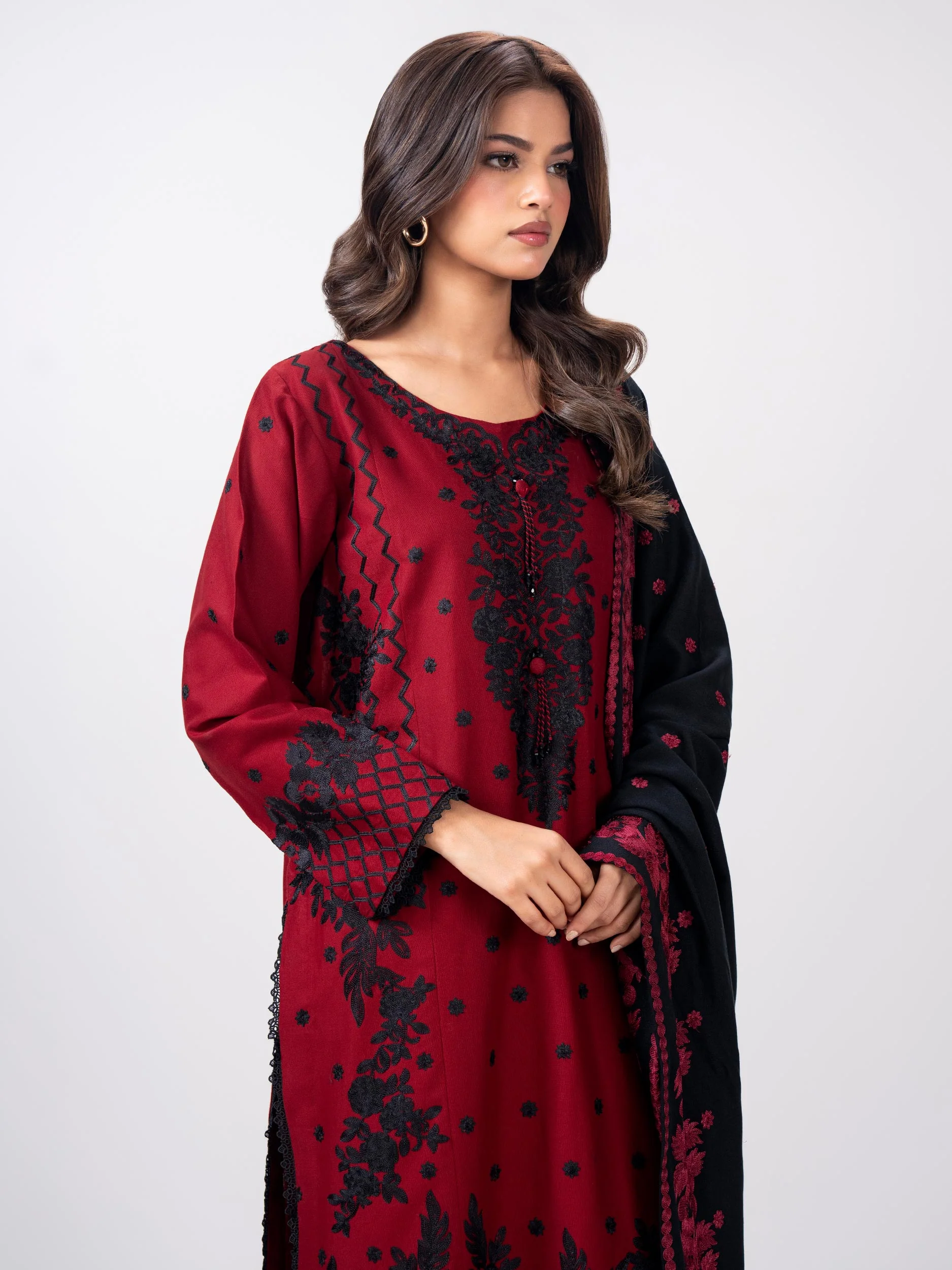3 Piece Khaddar Suit- Embroidered (Pret) - Image 5
