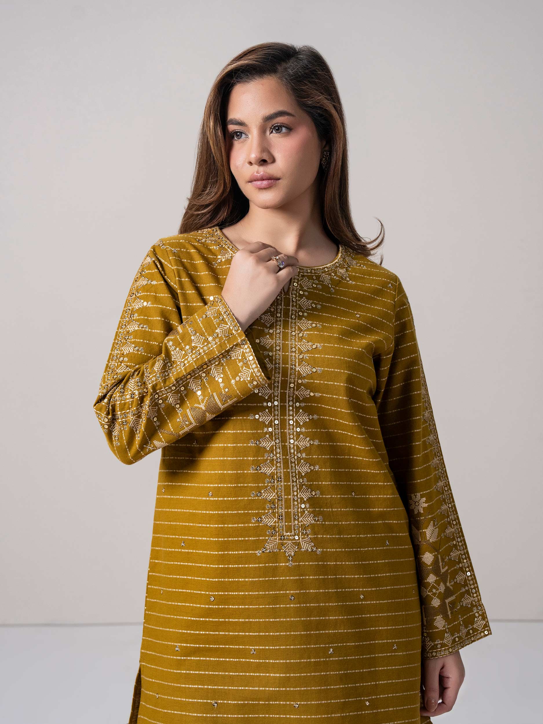 2 Piece Yarn Dyed Suit-  Embroidered (Pret) - Image 2
