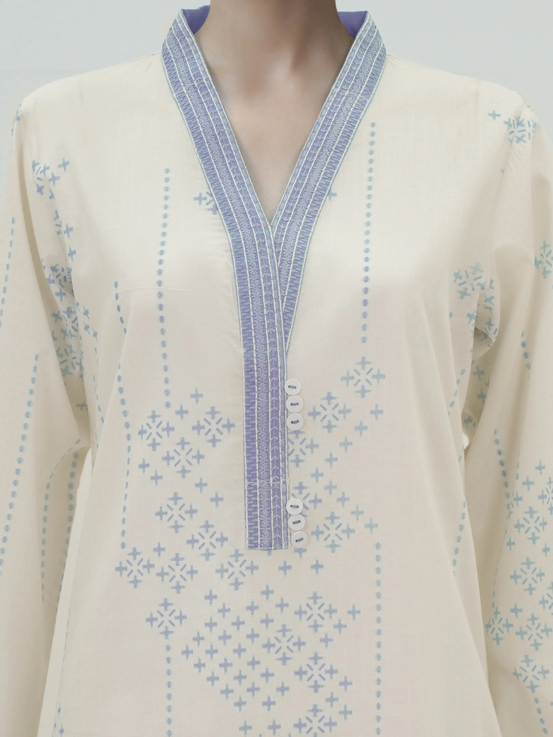 3 Piece Lawn Slub Suit- Embroidered (Pret) - Image 4