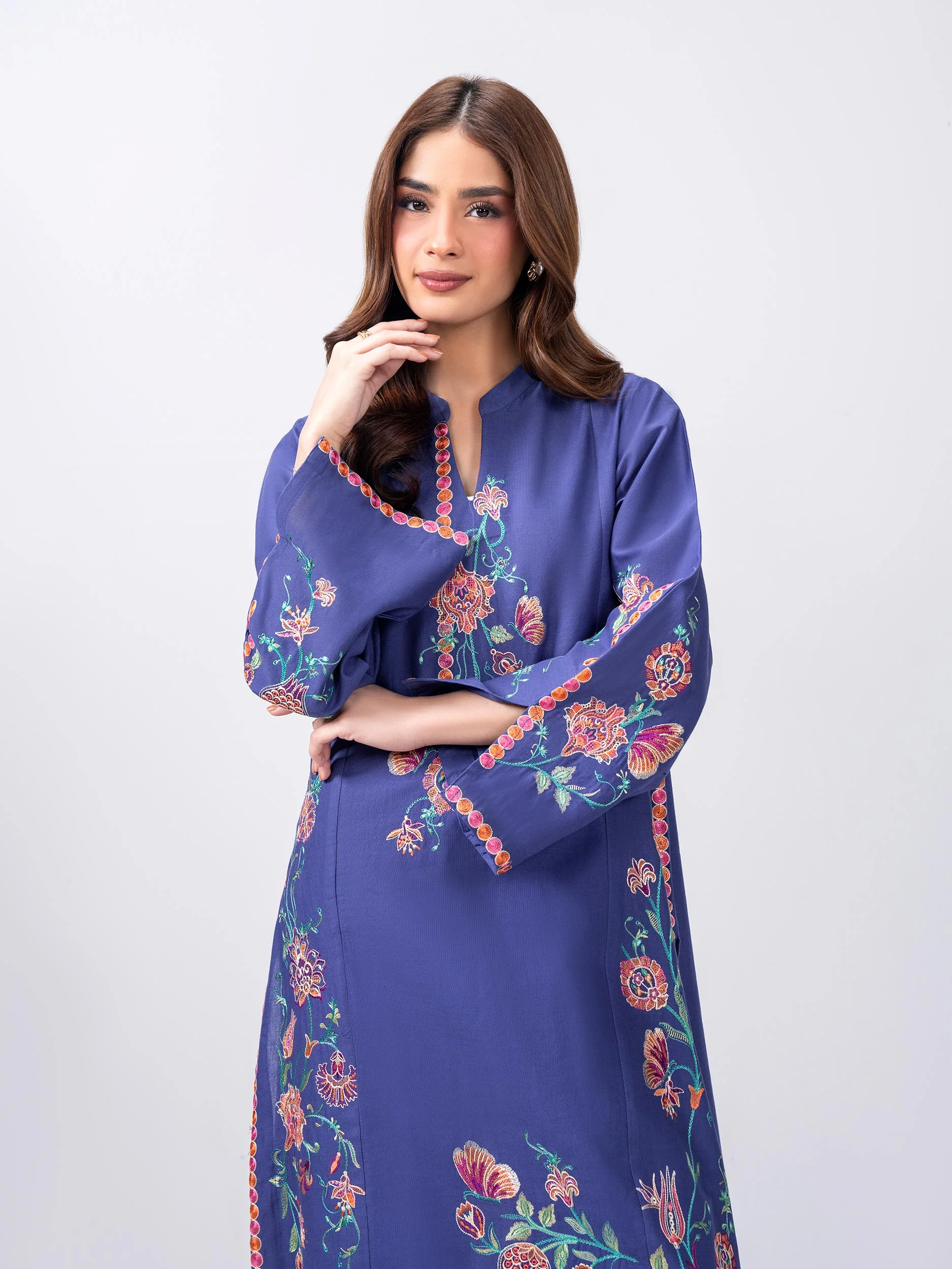2 Piece Slub Khaddar Suit- Embroidered (Pret) - Image 4